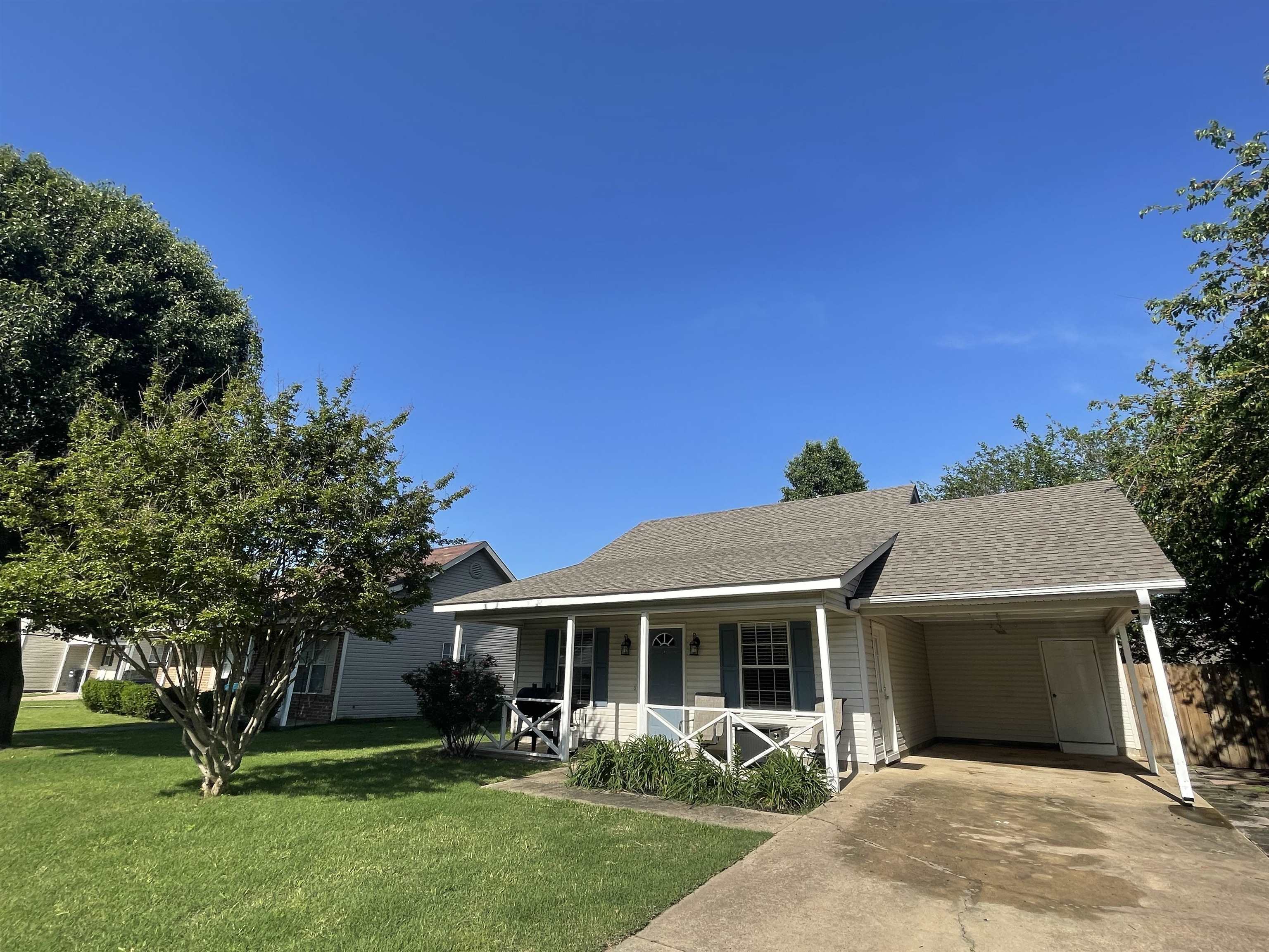325  Sharon  Trumann, AR