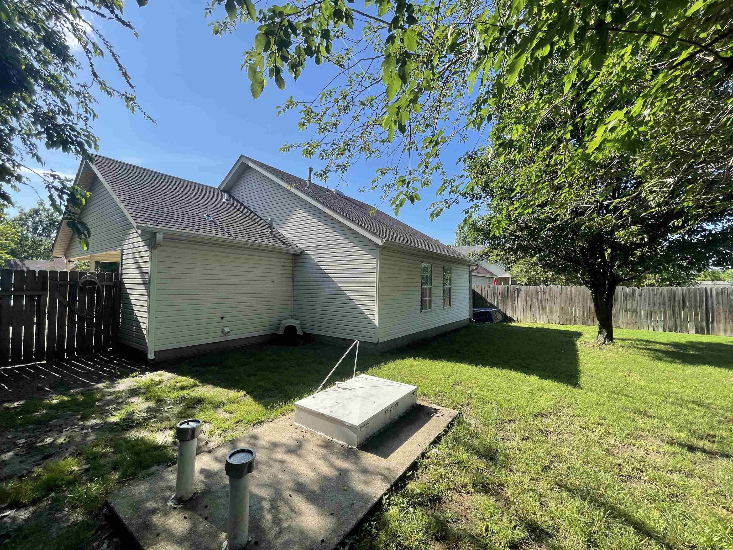 325  Sharon  Trumann, AR