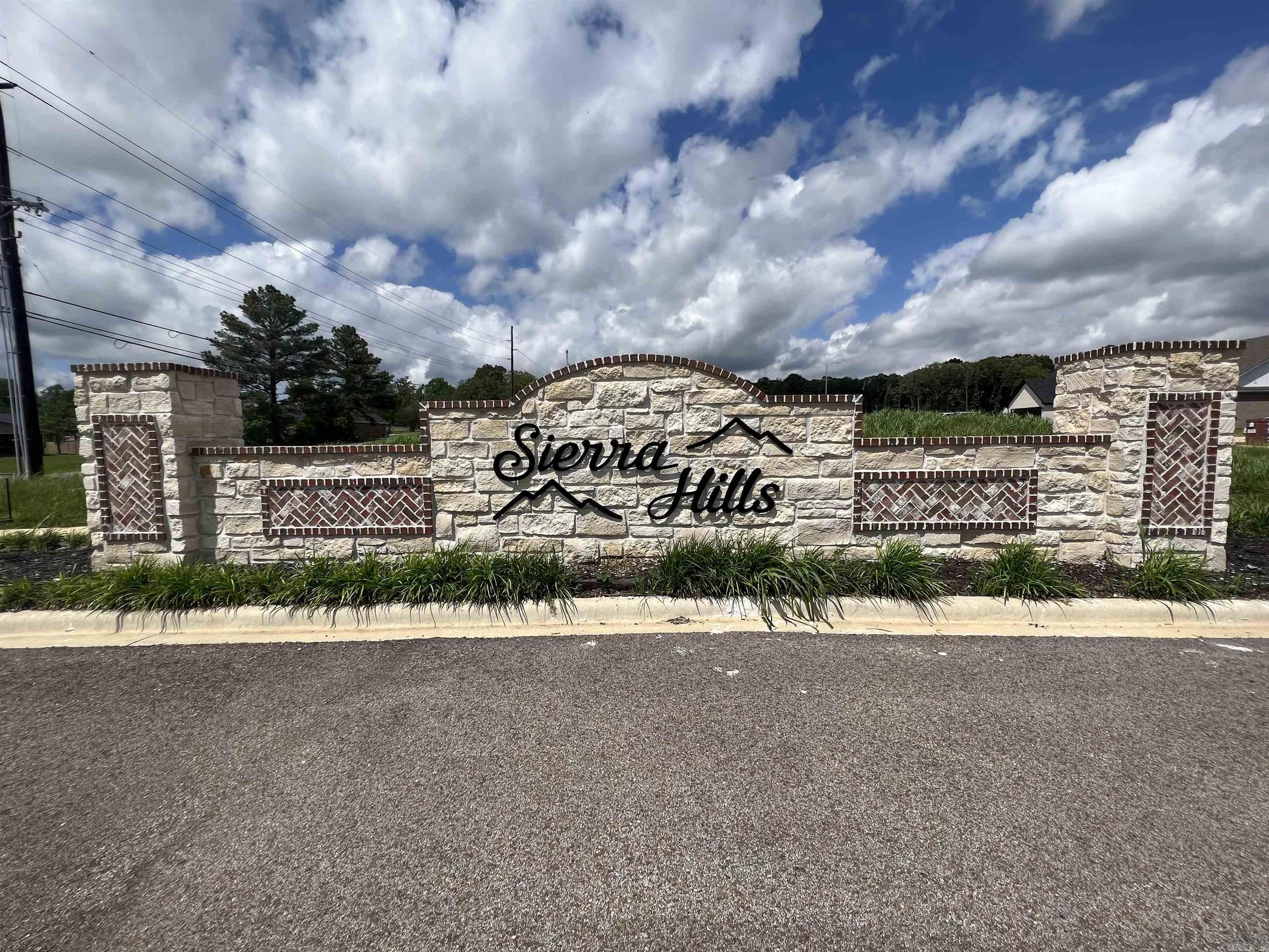 2309 S 20th Paragould, AR 72450