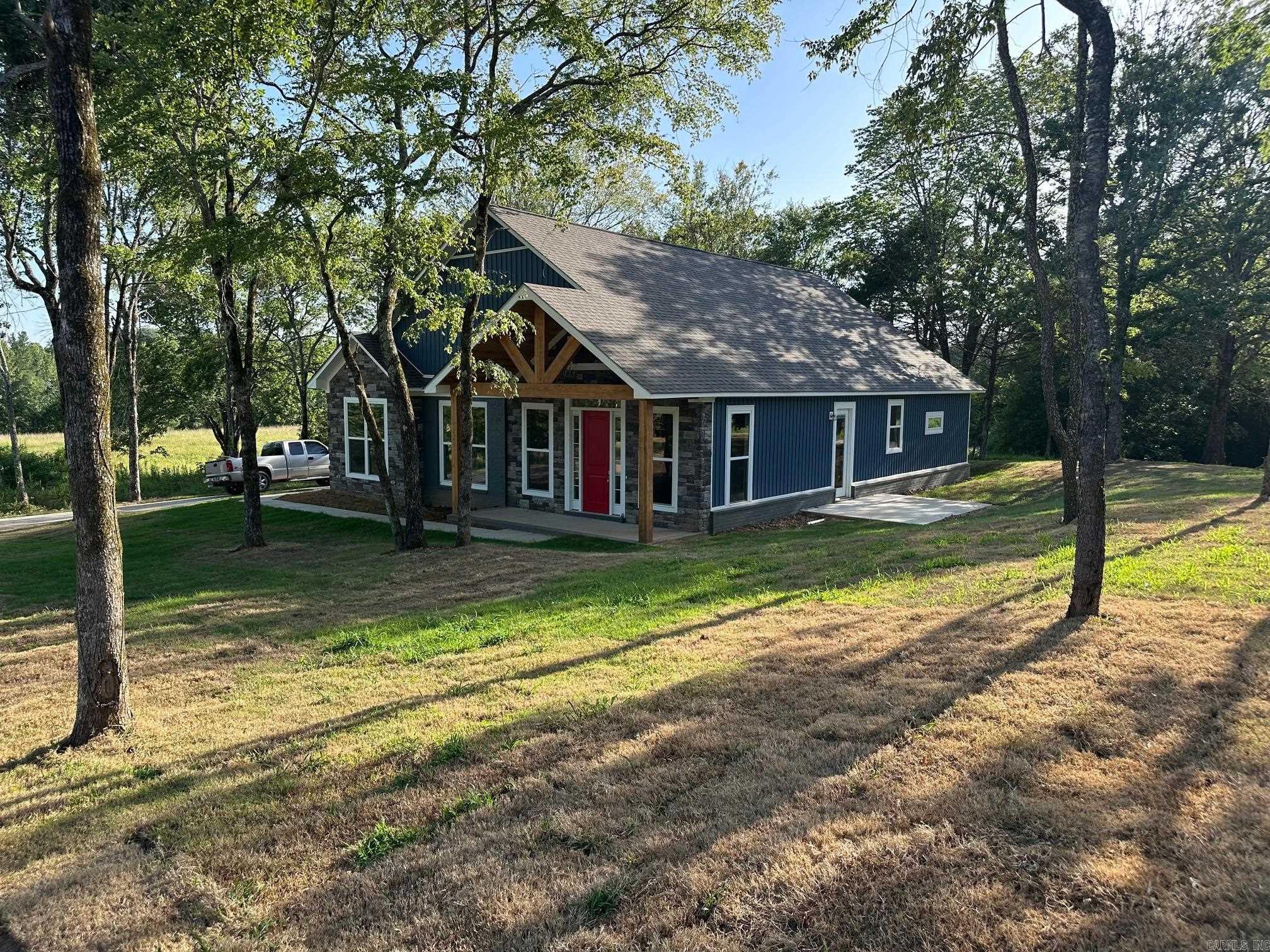 4 McKim Ln