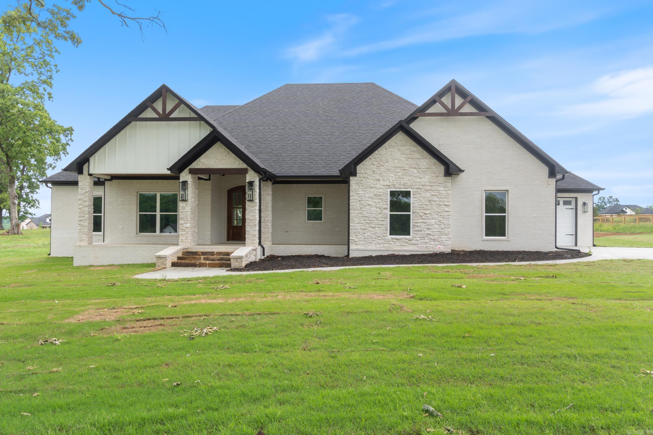 104  Republican Loop  Greenbrier, AR