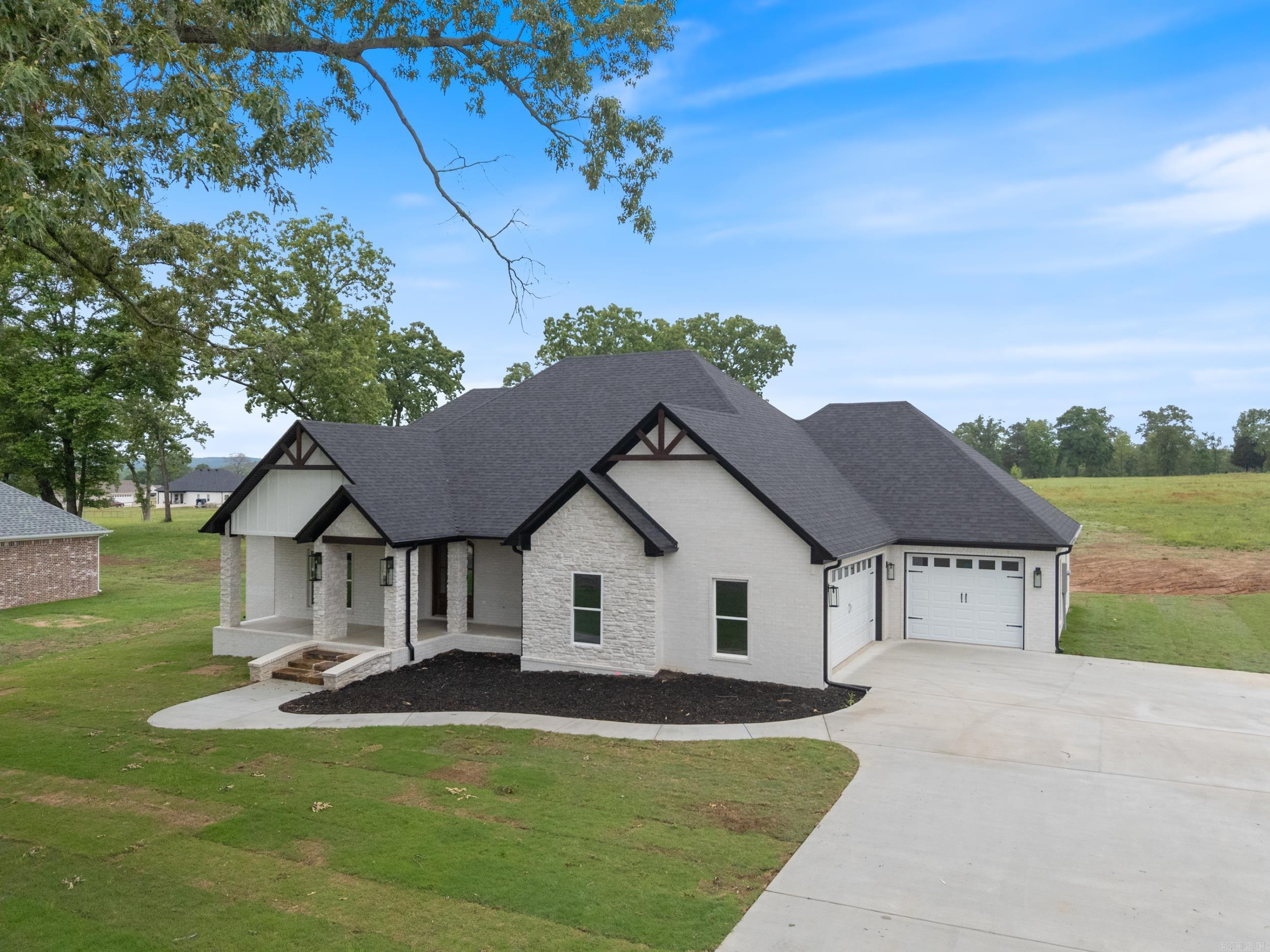 104  Republican Loop  Greenbrier, AR