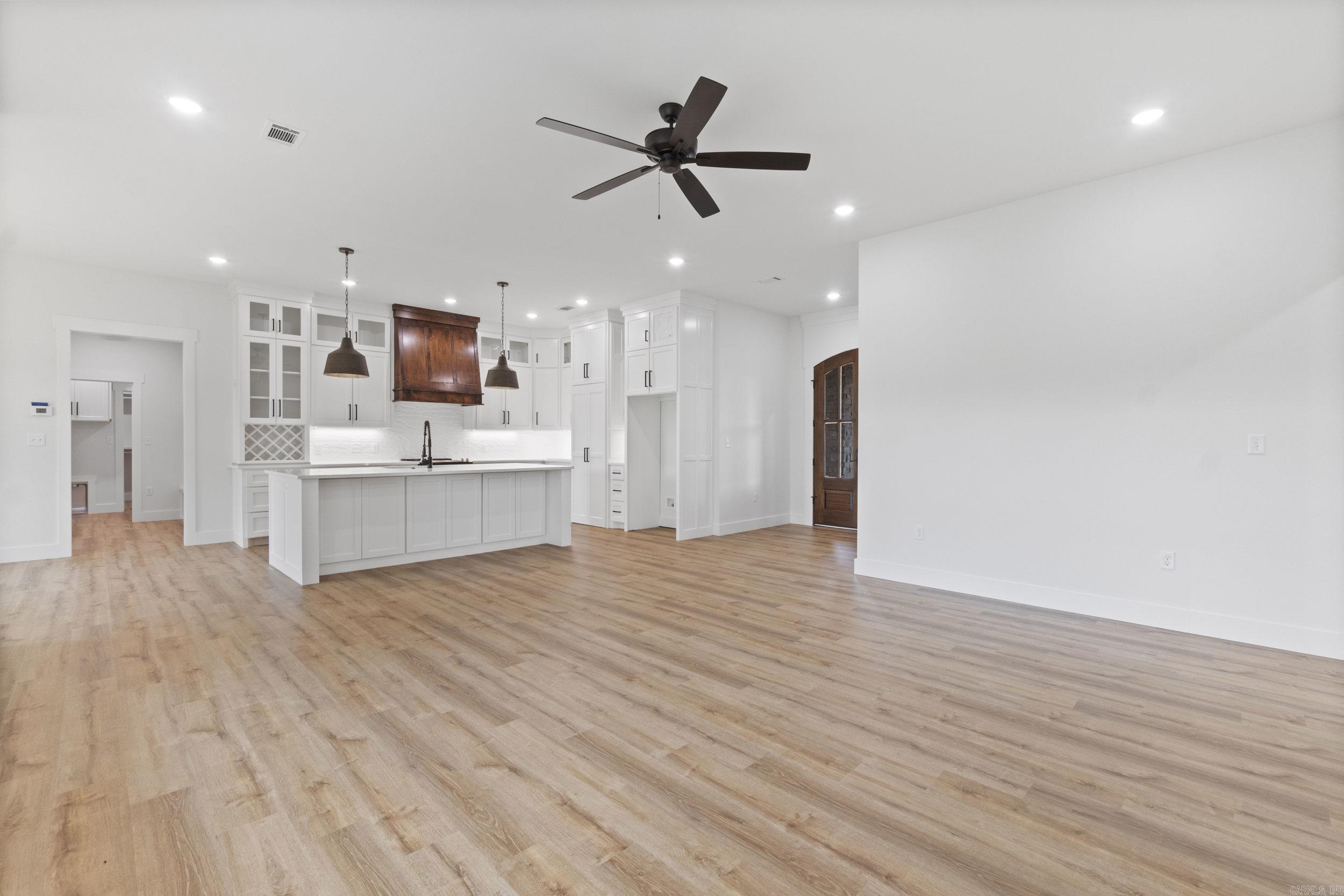 104  Republican Loop  Greenbrier, AR