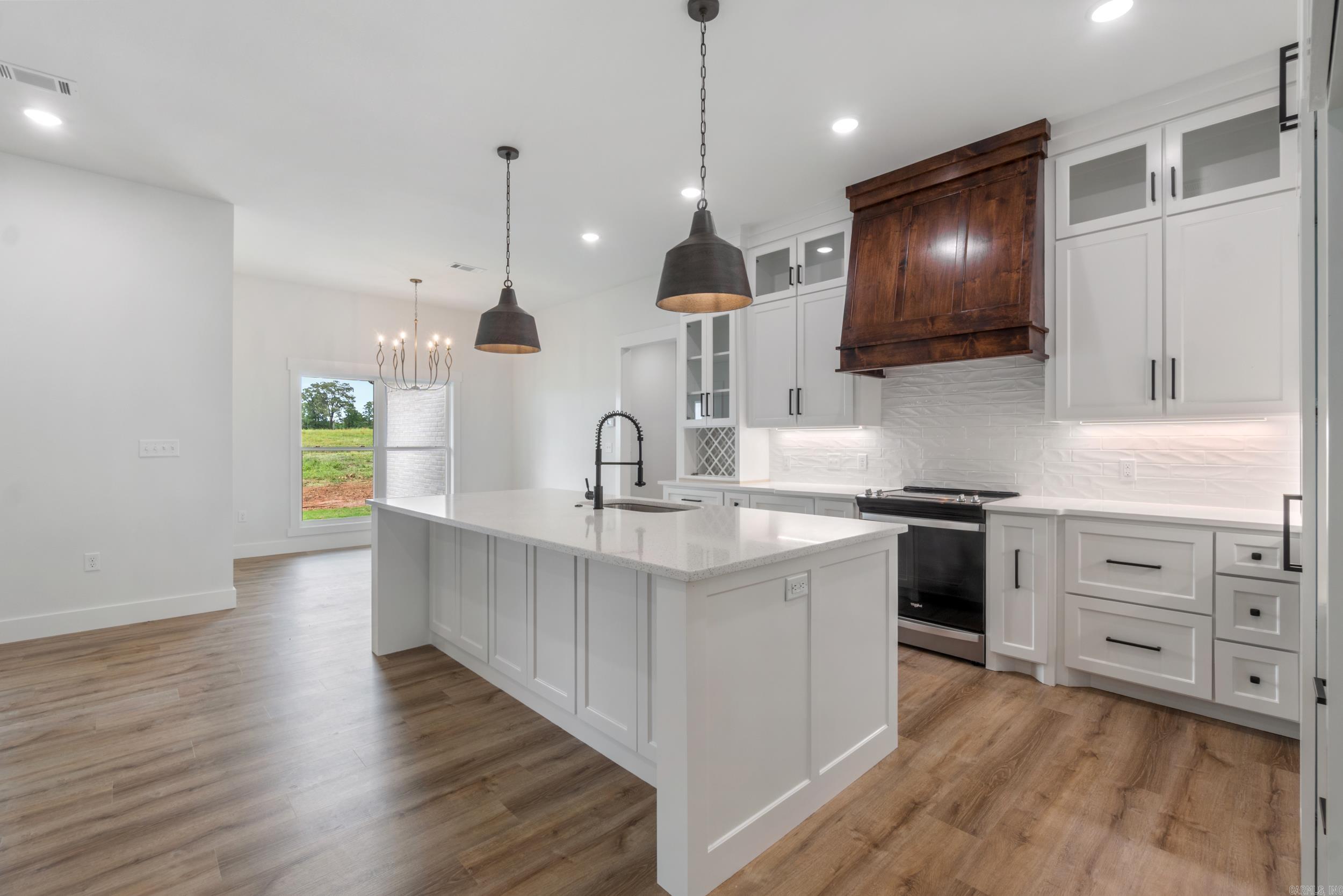 104  Republican Loop  Greenbrier, AR