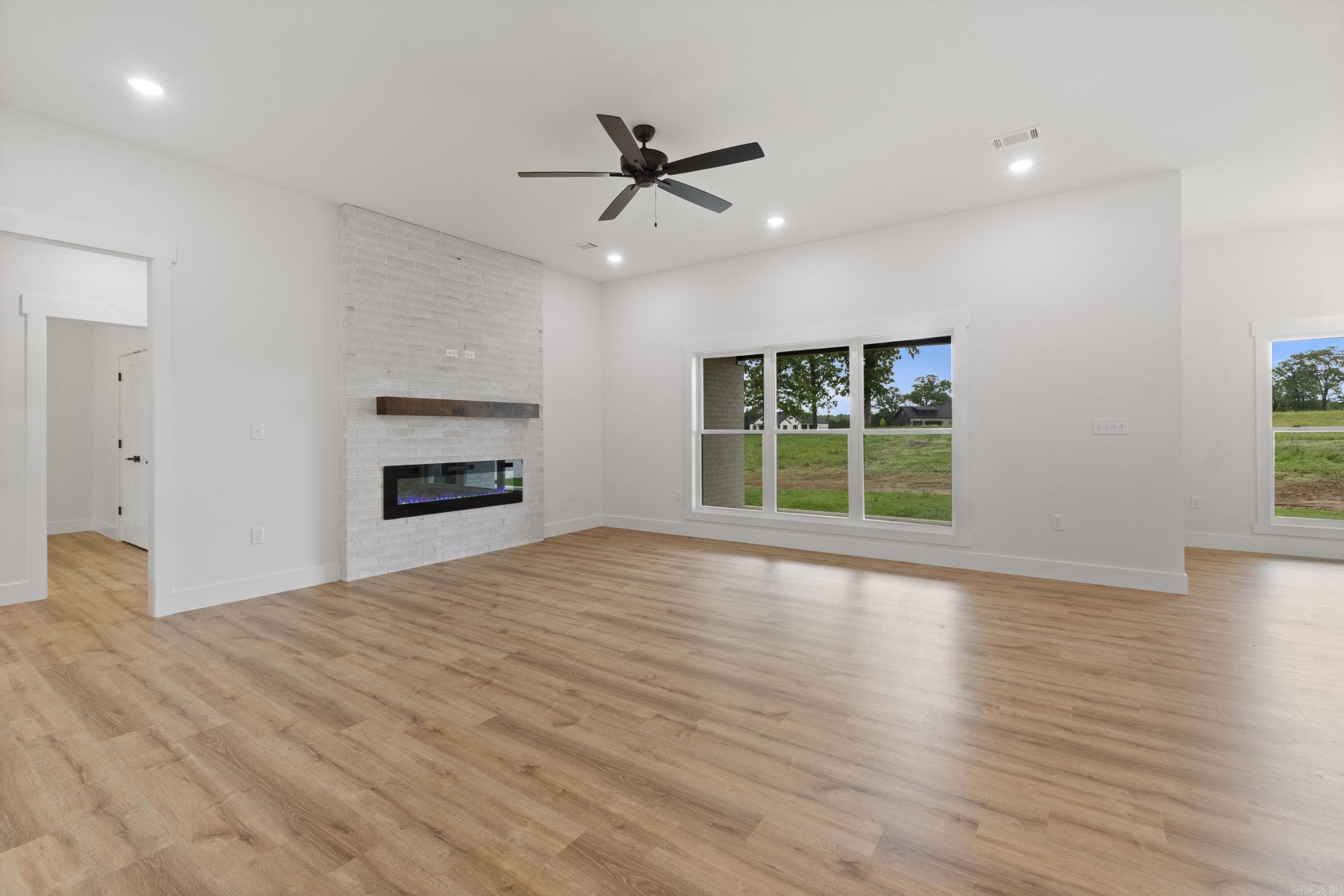 104  Republican Loop  Greenbrier, AR