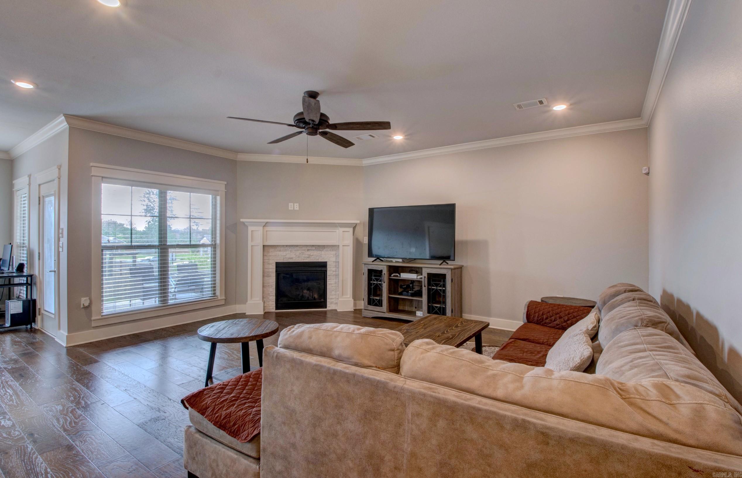 10  Luke Ct  Maumelle, AR