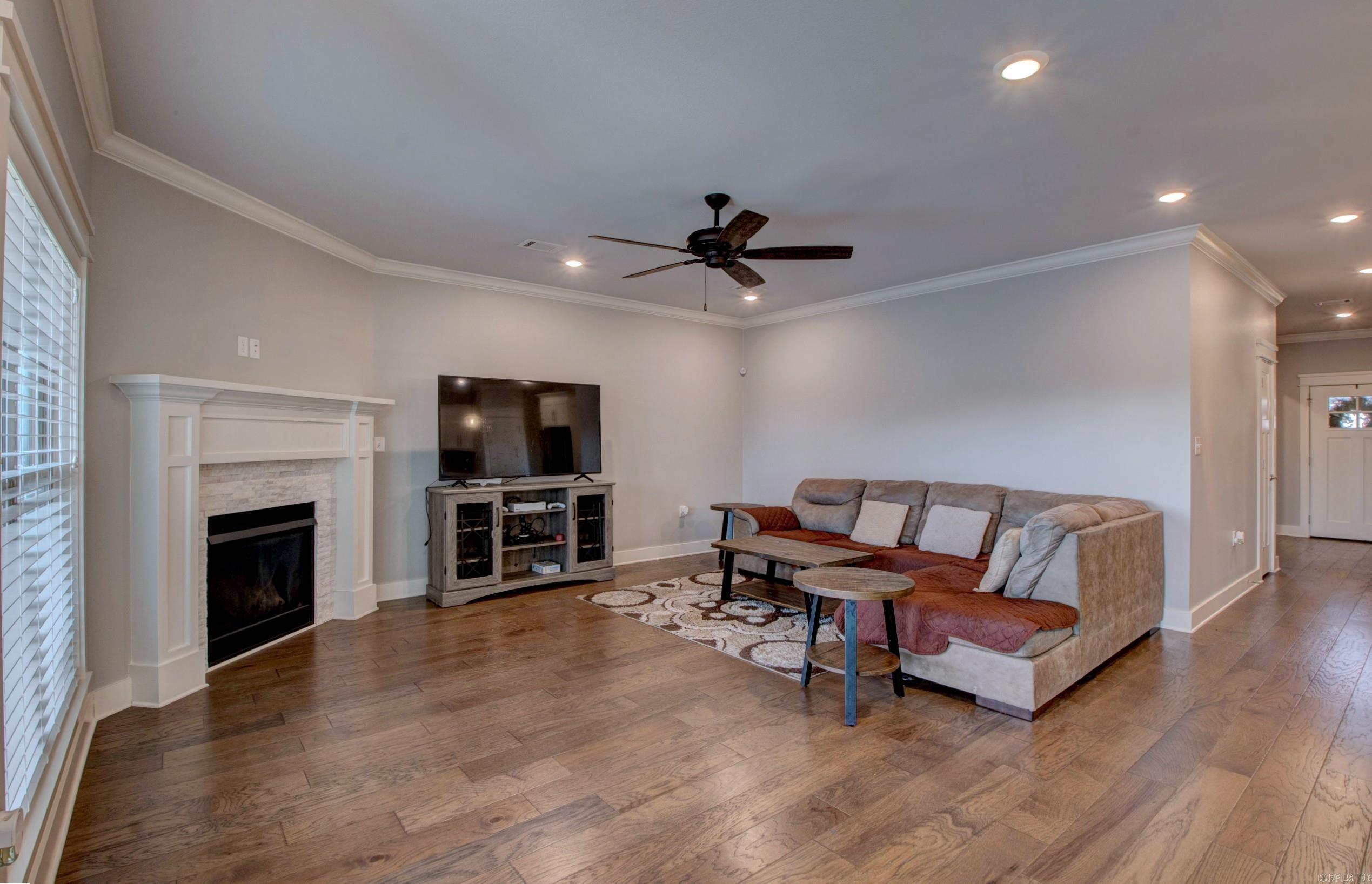 10  Luke Ct  Maumelle, AR