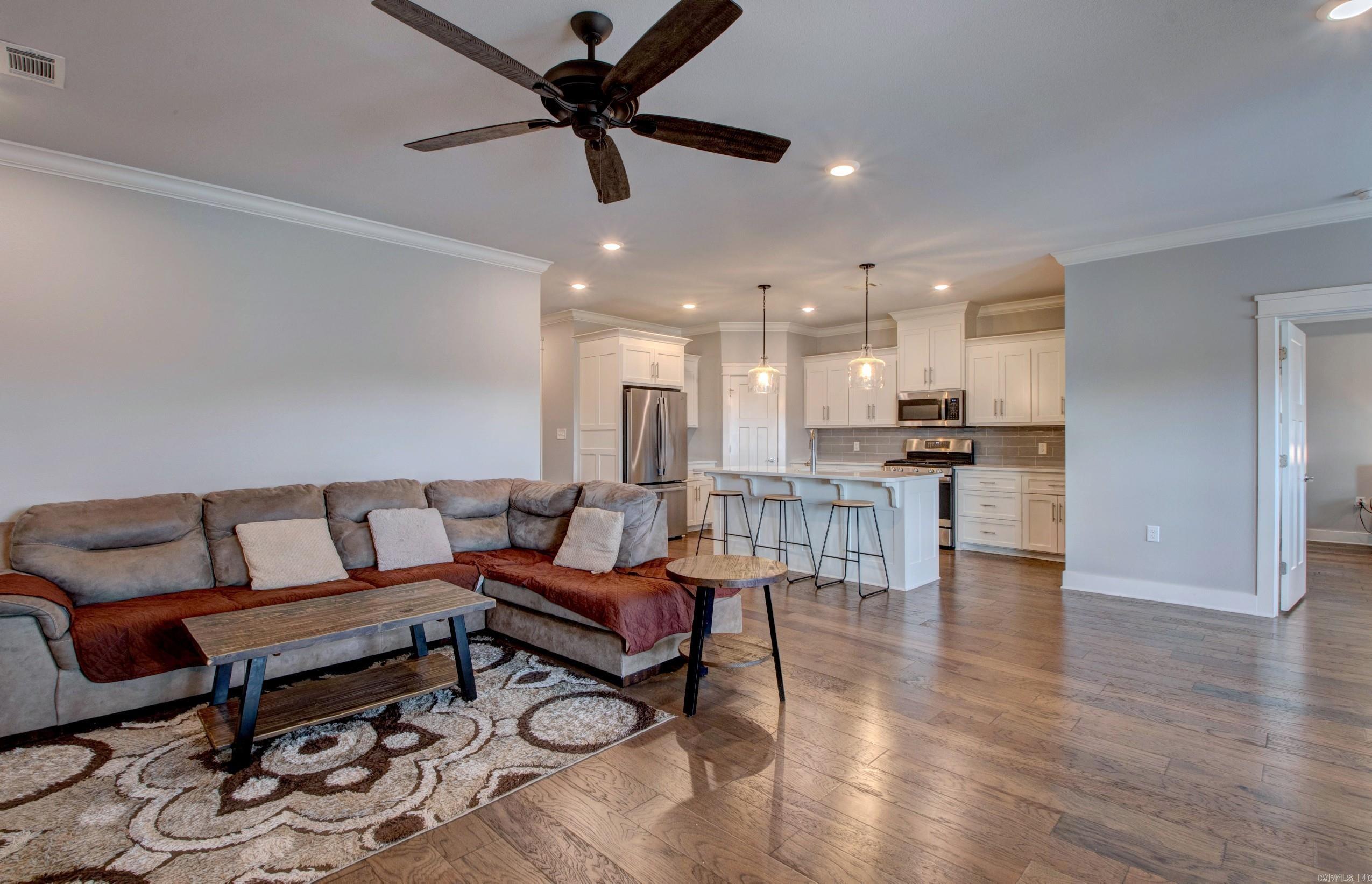 10  Luke Ct  Maumelle, AR