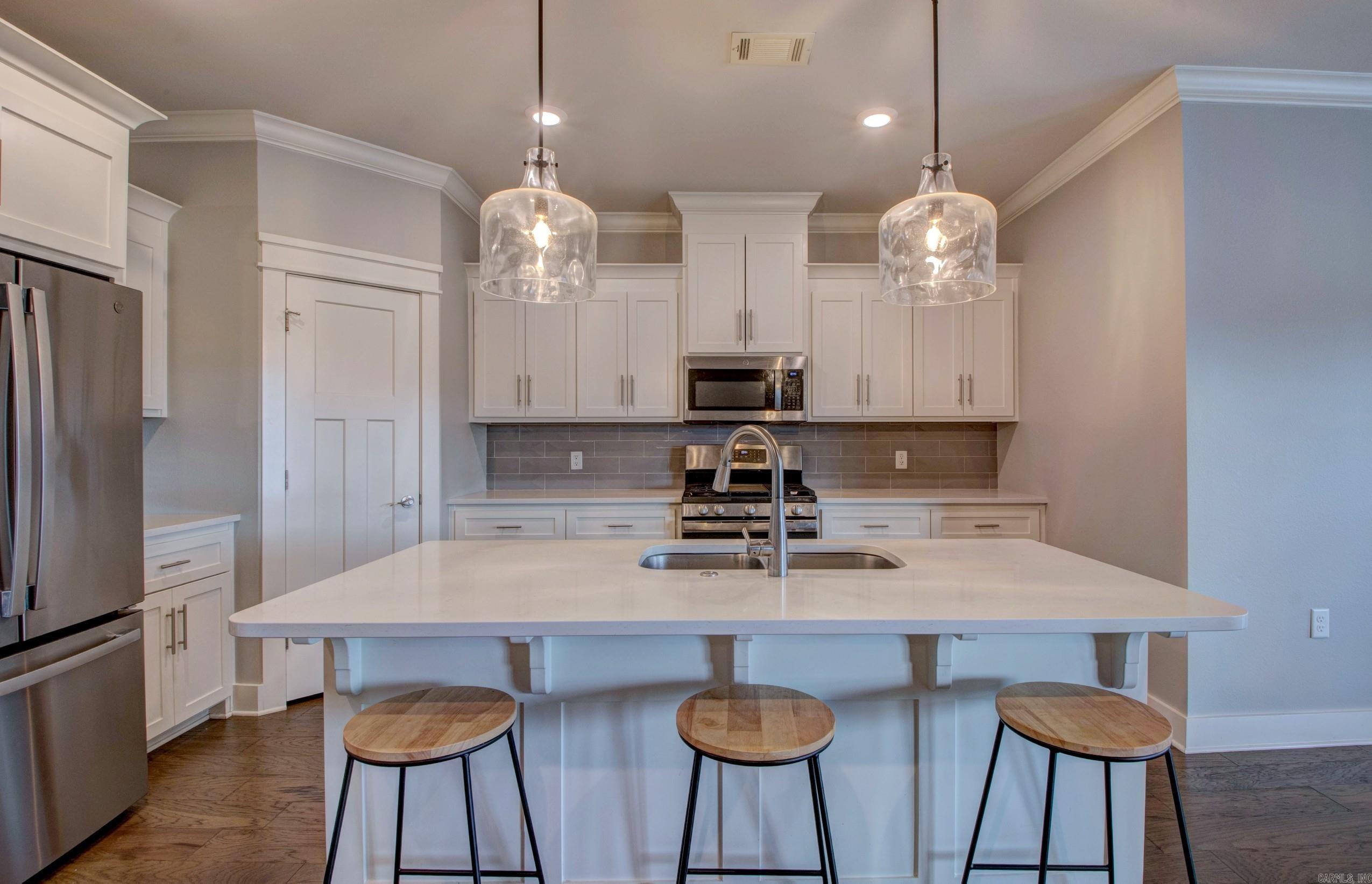 10  Luke Ct  Maumelle, AR