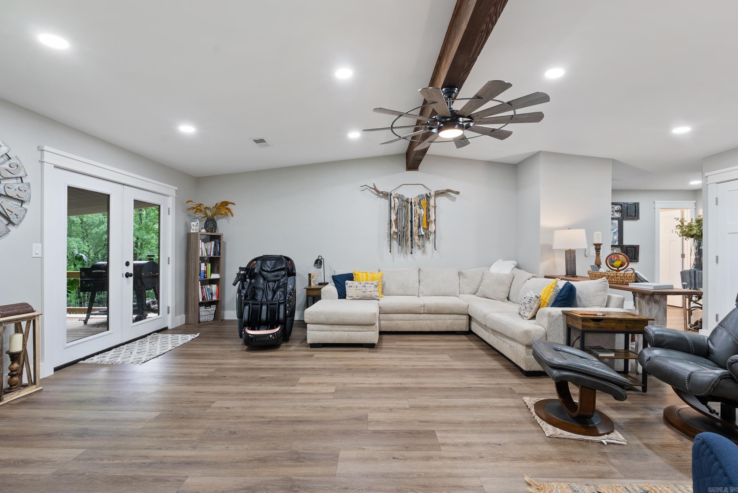 136 Billy Goat Mountain Road Vilonia, AR 72173
