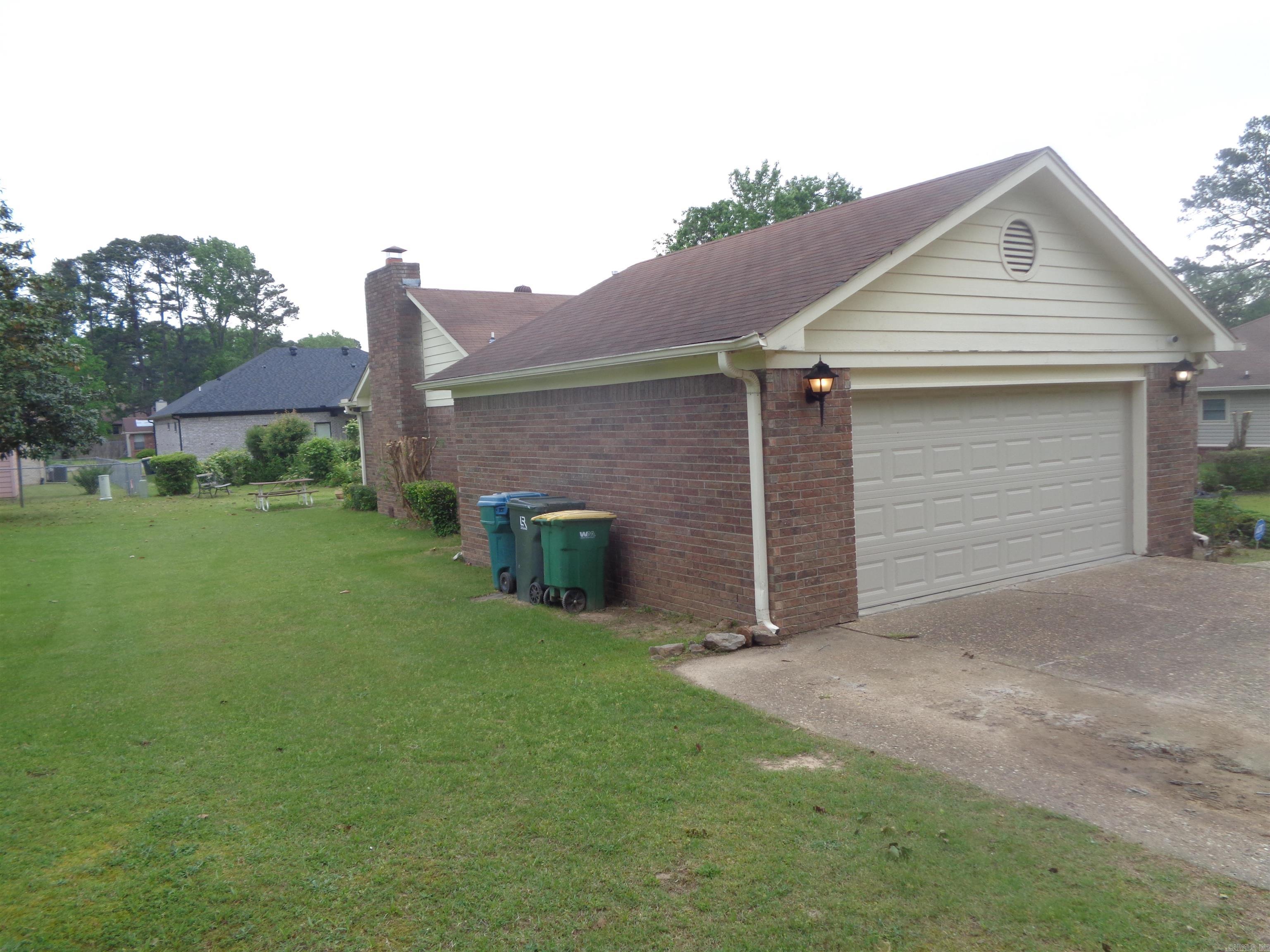 9422  Herndon  Little Rock, AR