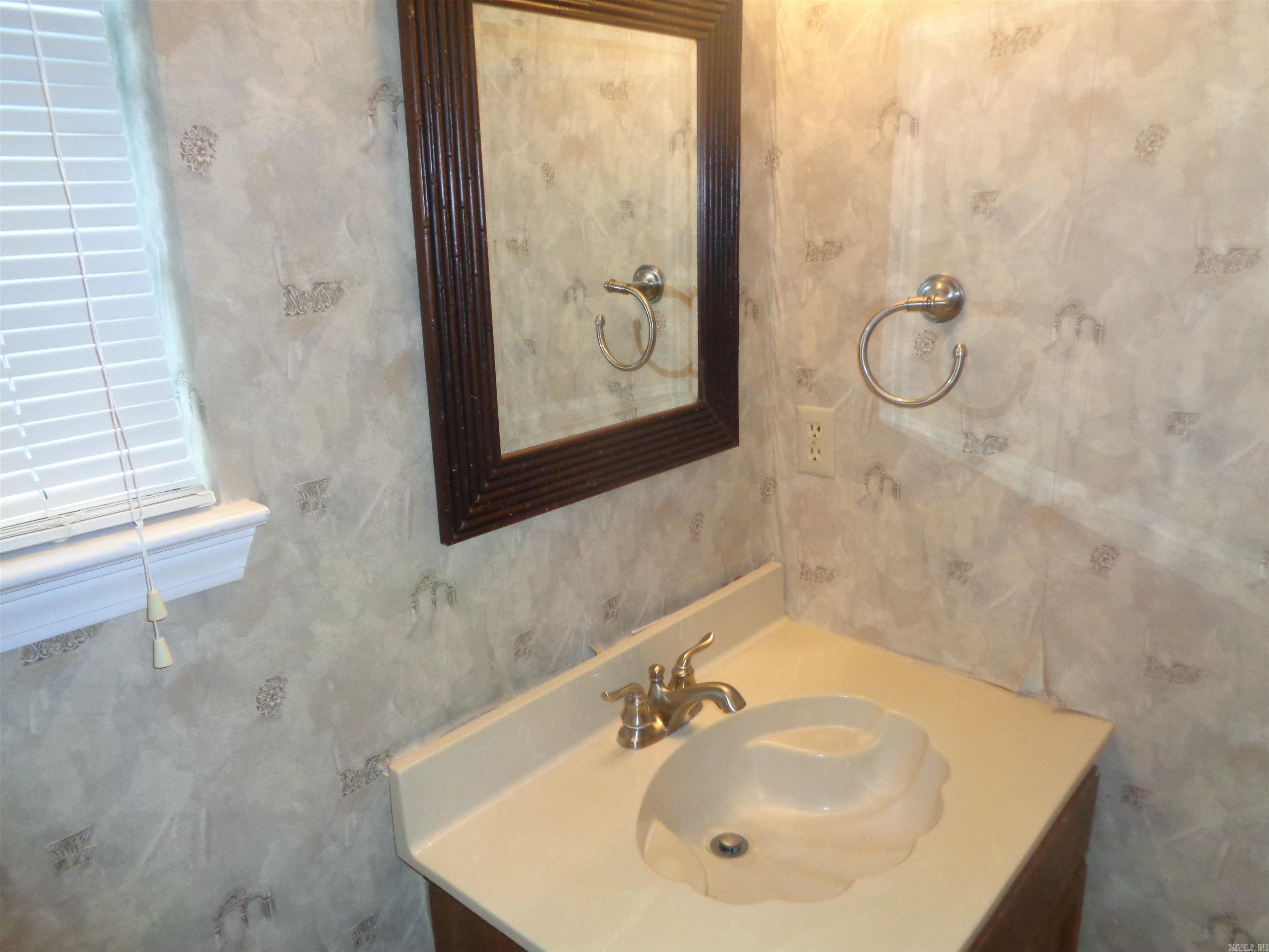 9422  Herndon  Little Rock, AR