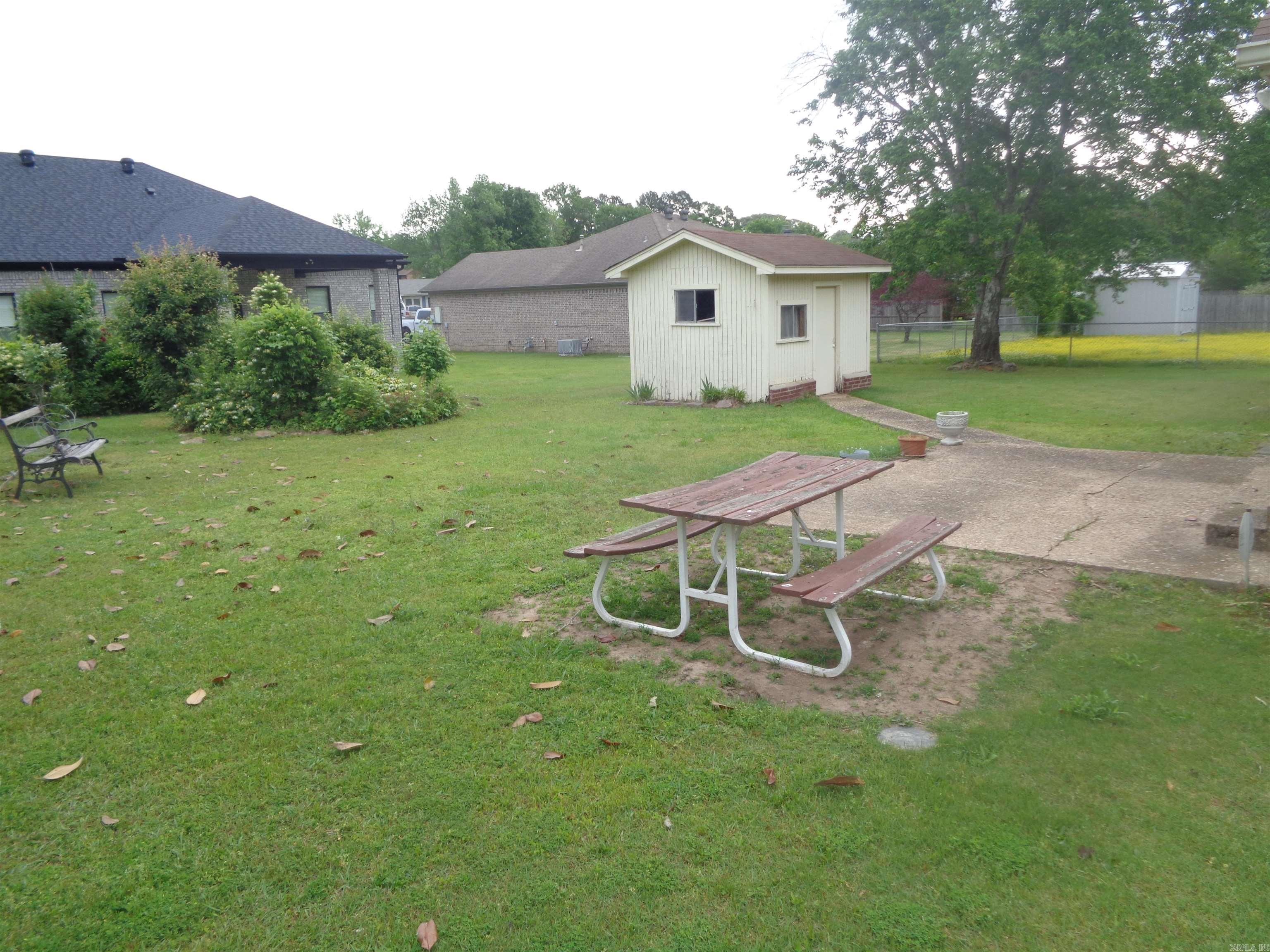 9422  Herndon  Little Rock, AR
