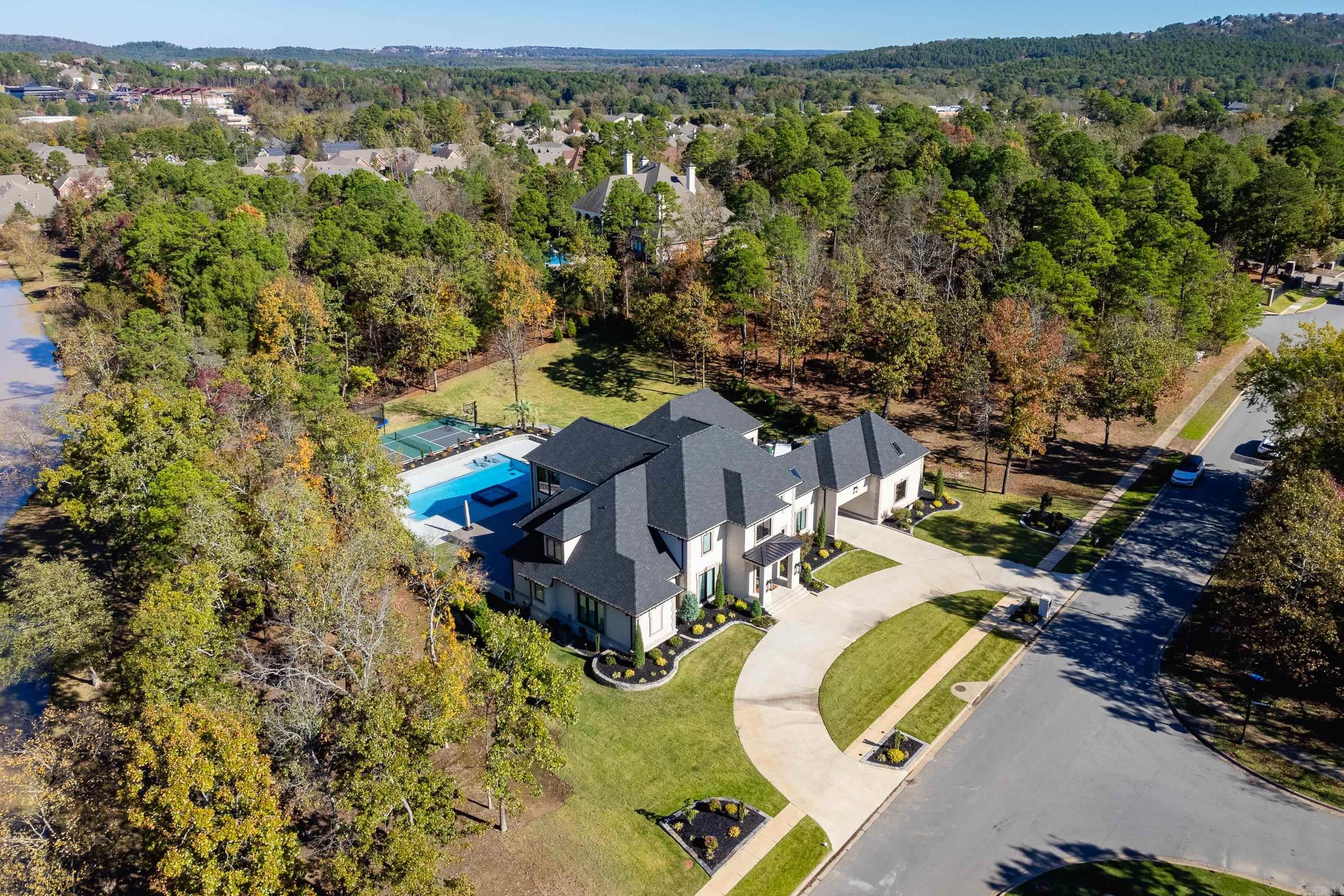 16920 Valley Falls Dr Little Rock, AR 72223