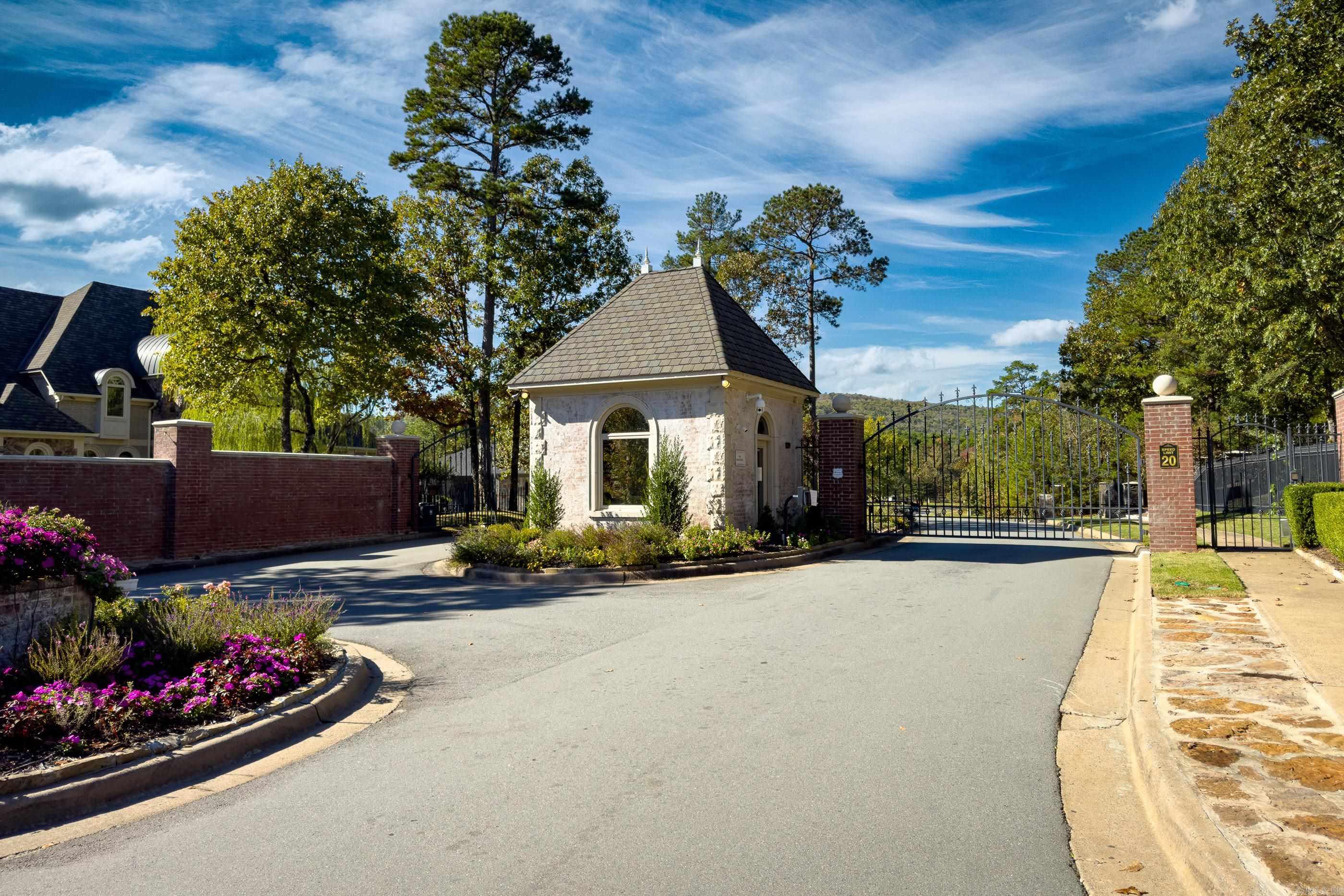 16920 Valley Falls Dr Little Rock, AR 72223