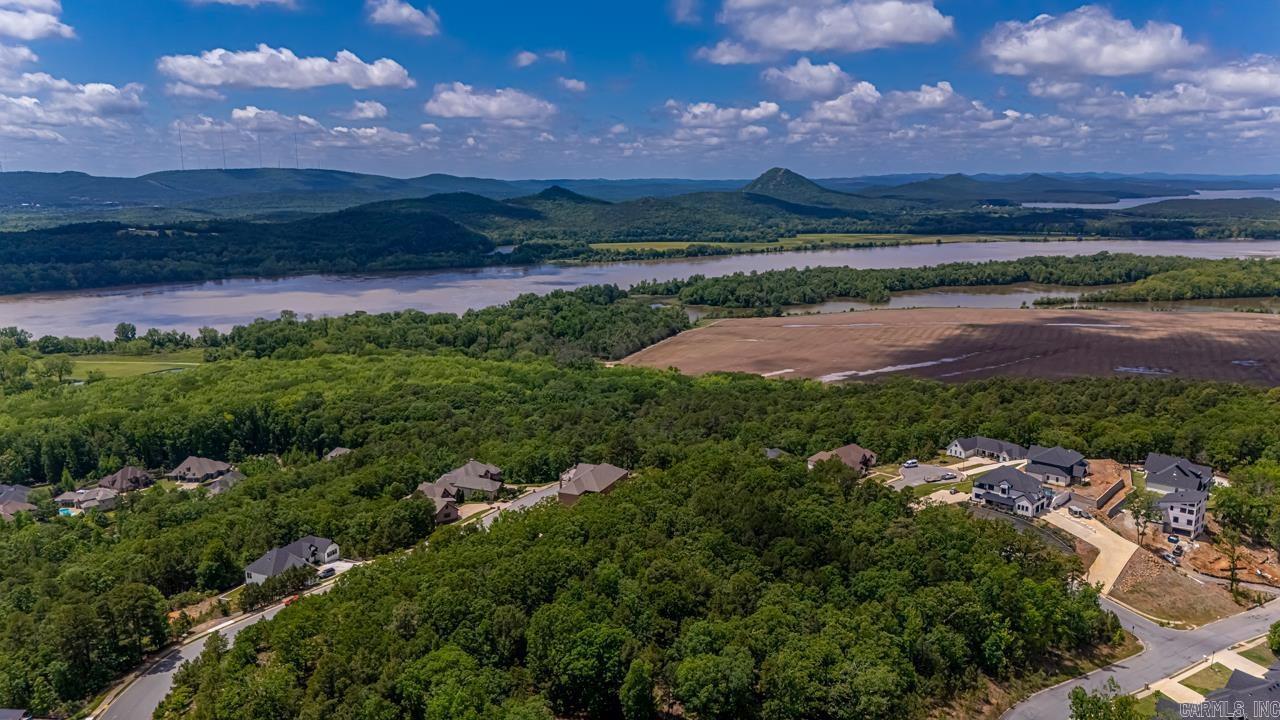 170 & 172  Manitou  Maumelle, AR
