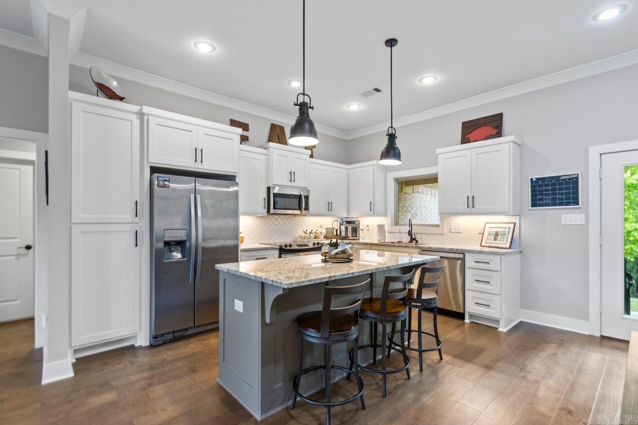 6324 King Stone Dr Benton, AR 72019