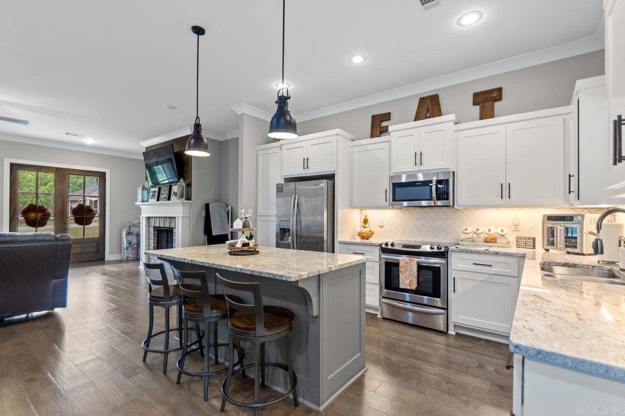 6324 King Stone Dr Benton, AR 72019