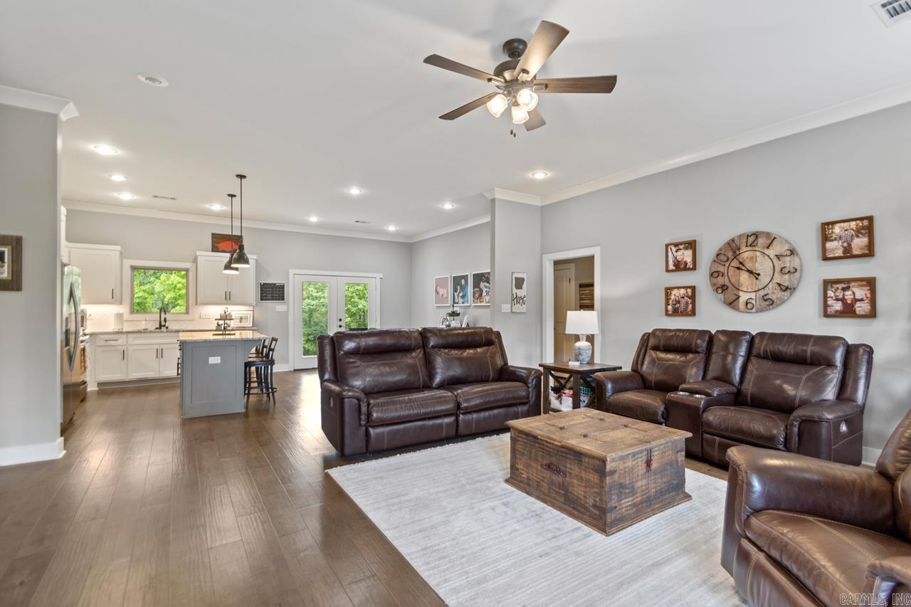 6324 King Stone Dr Benton, AR 72019