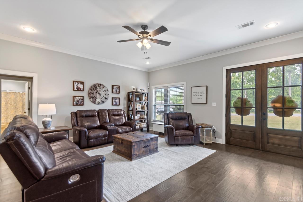 6324 King Stone Dr Benton, AR 72019