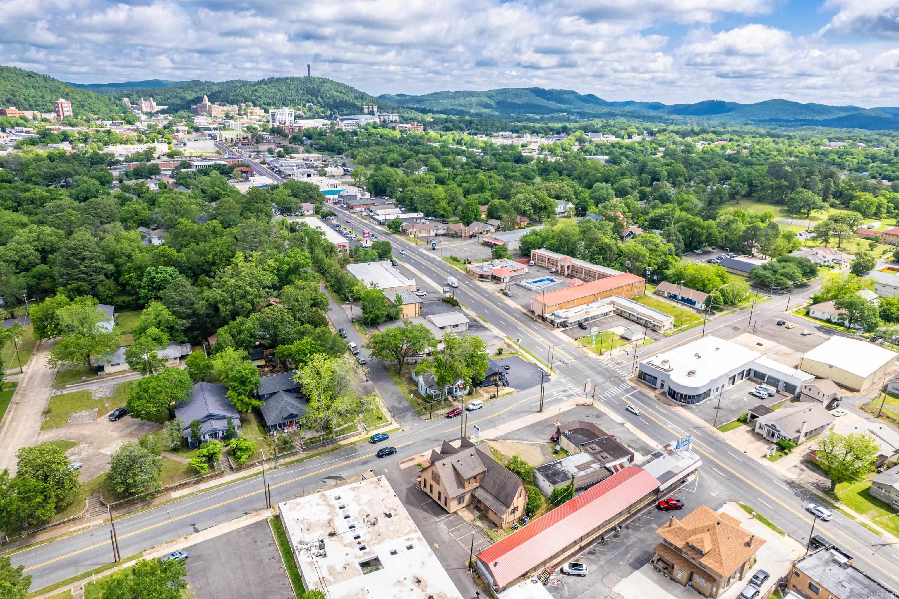 209  Hobson Ave  Hot Springs, AR