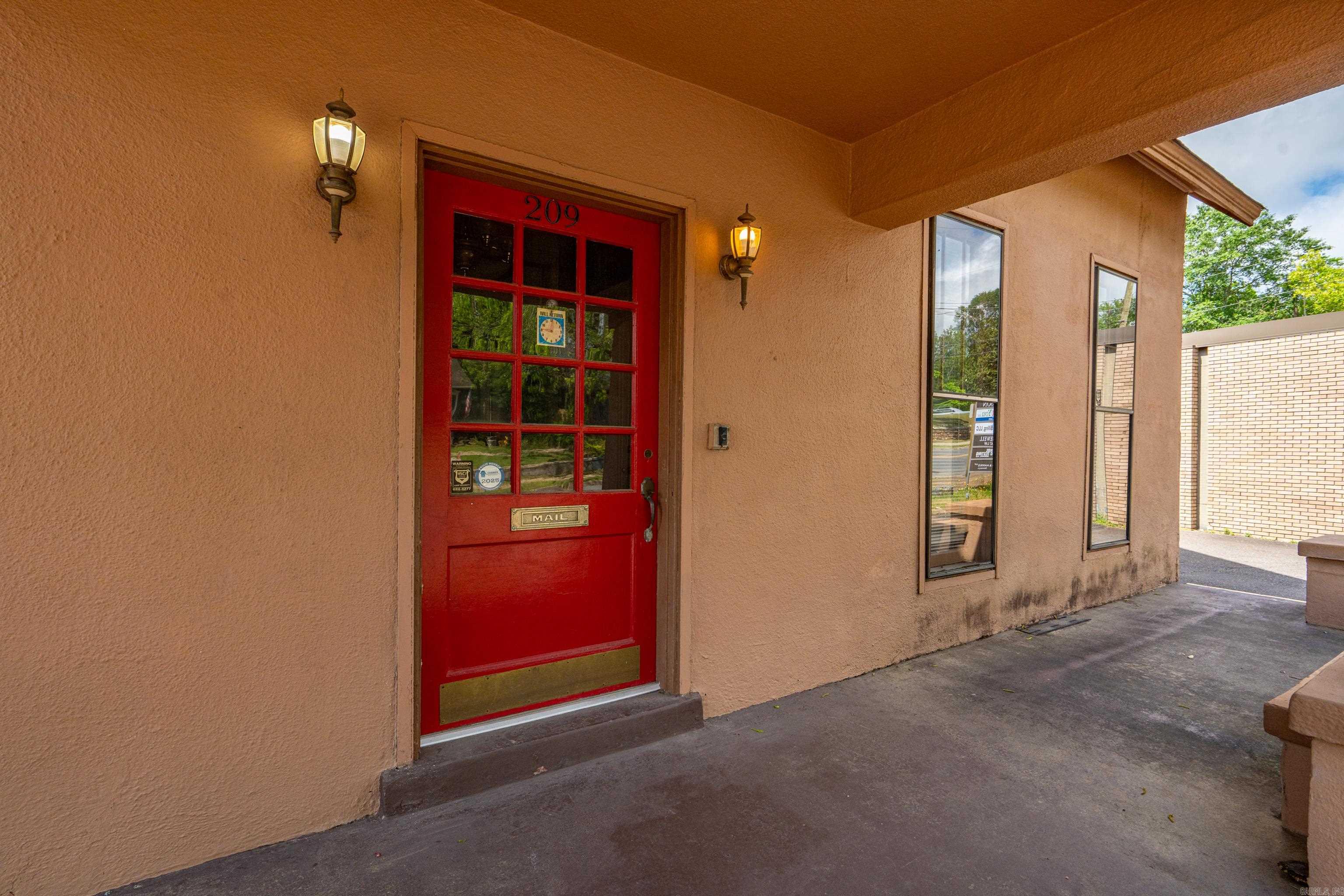 209  Hobson Ave  Hot Springs, AR