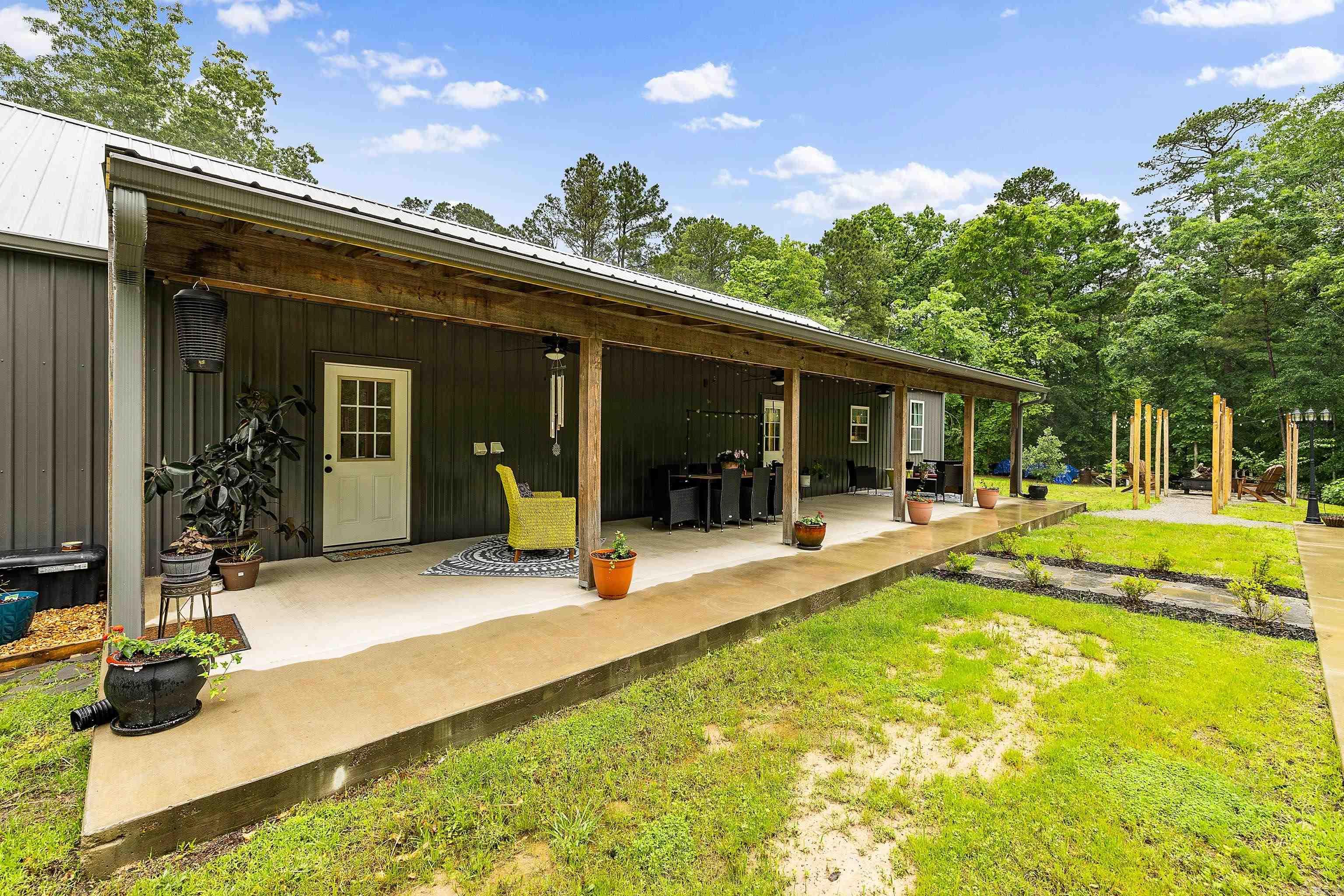 908  Oak Grove  Amity, AR