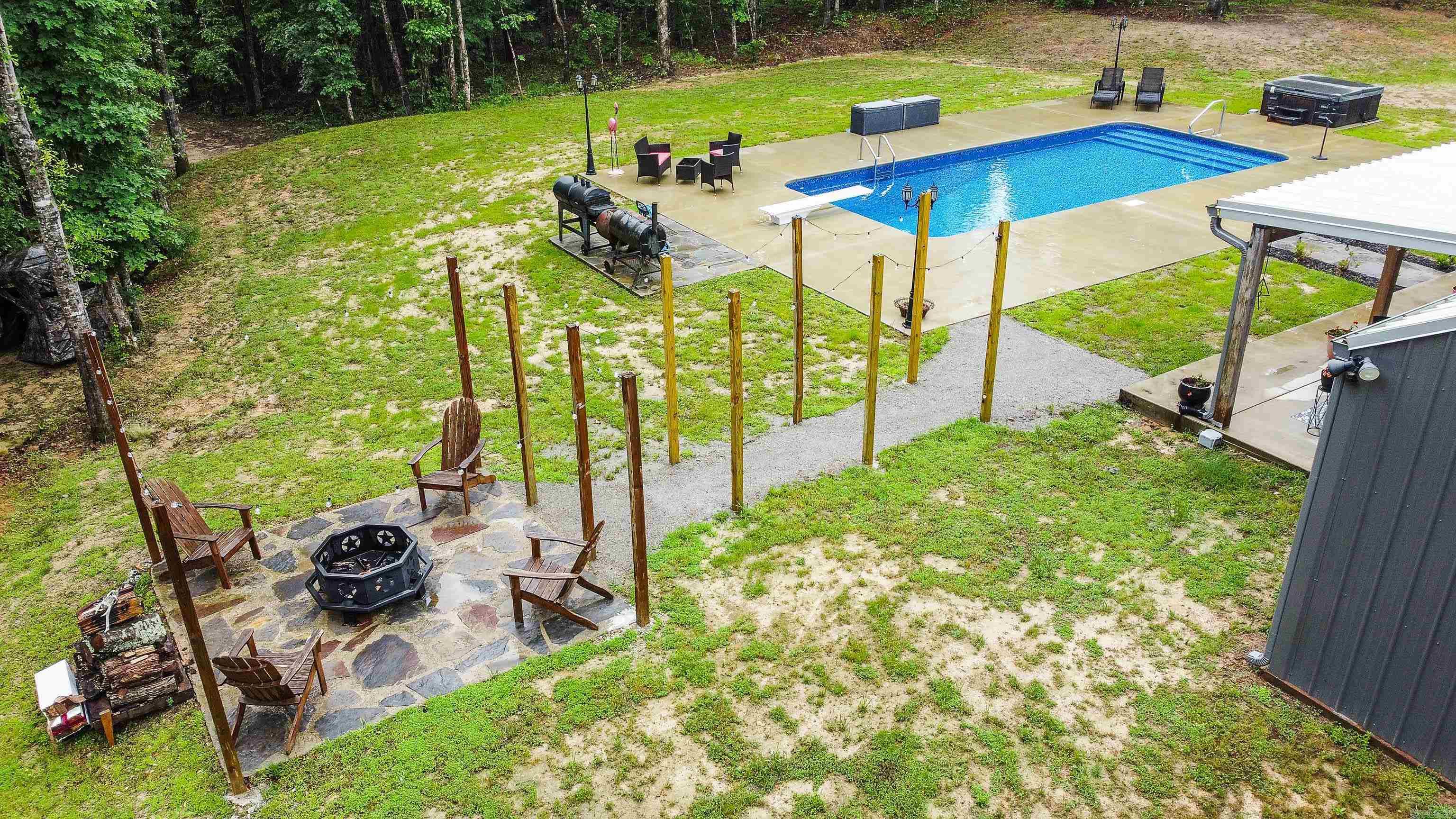 908  Oak Grove  Amity, AR