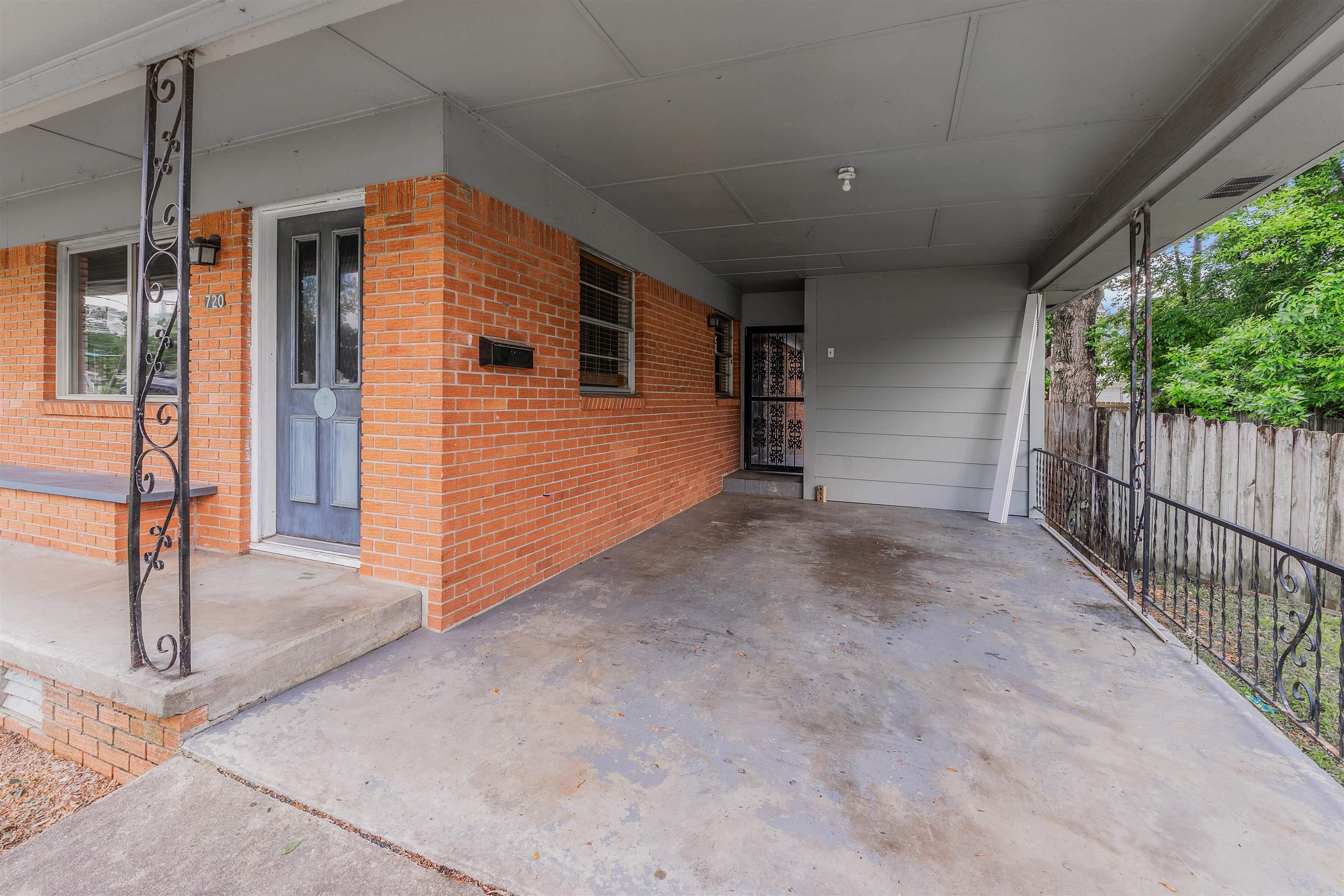 718 & 720 W 41St St  North Little Rock, AR