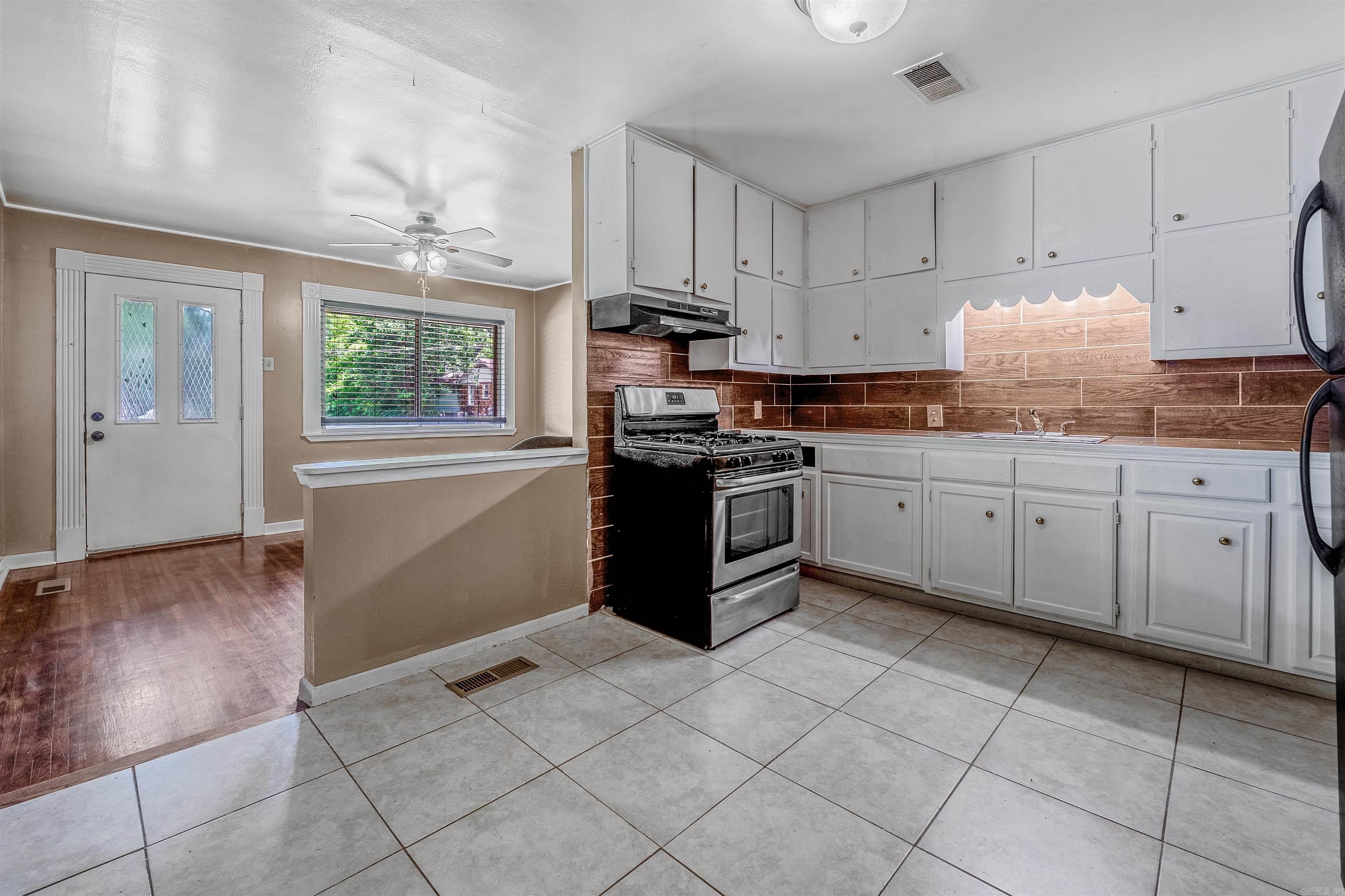 718 & 720 W 41St St  North Little Rock, AR