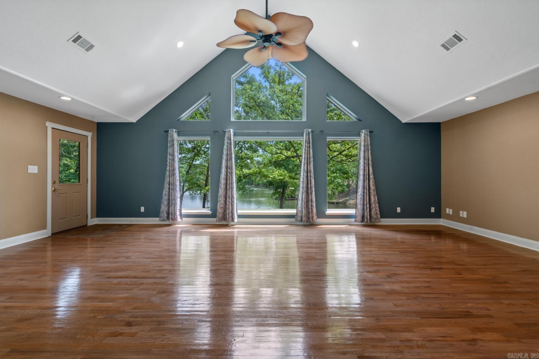 120  Lynae Pt  Royal, AR