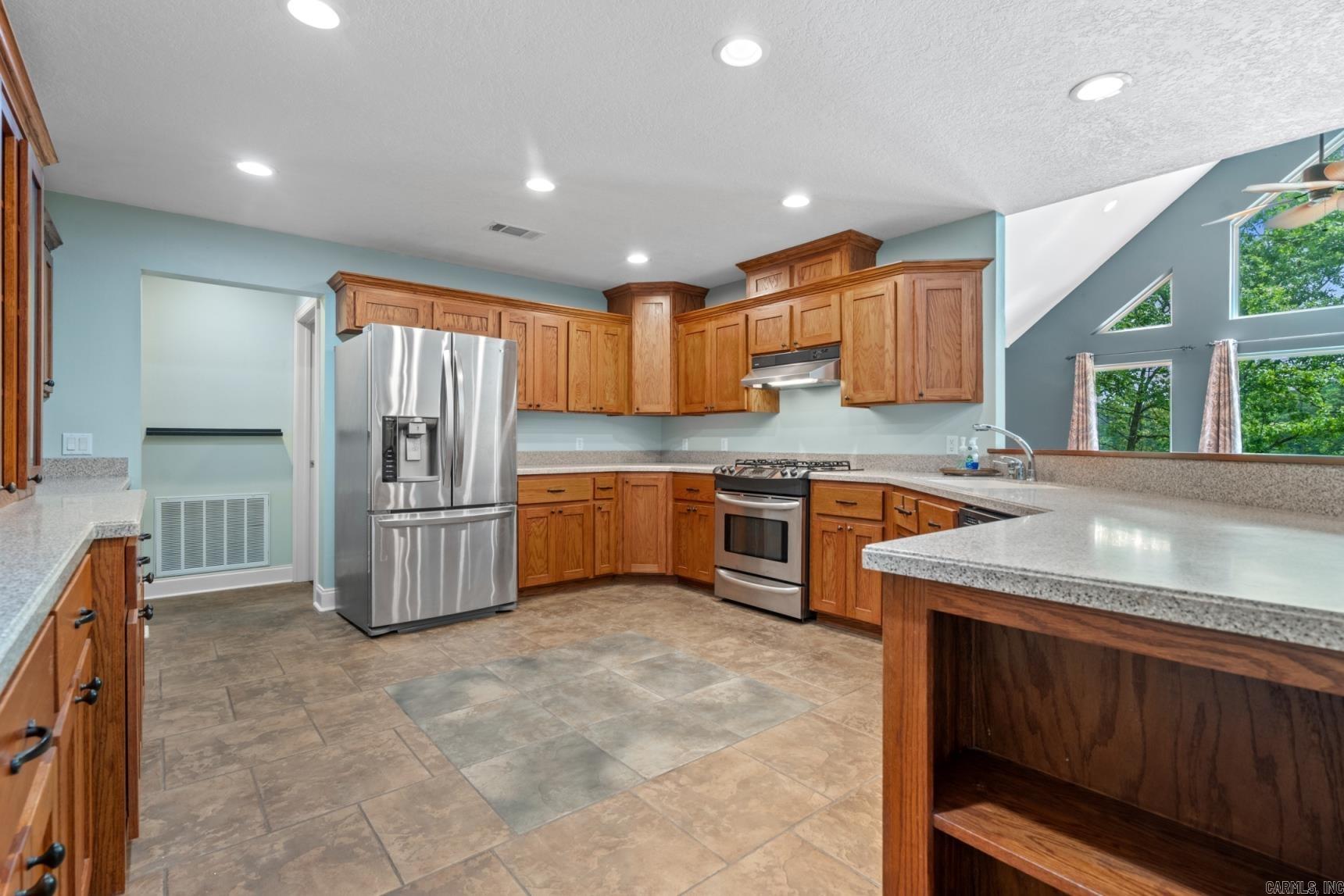 120  Lynae Pt  Royal, AR