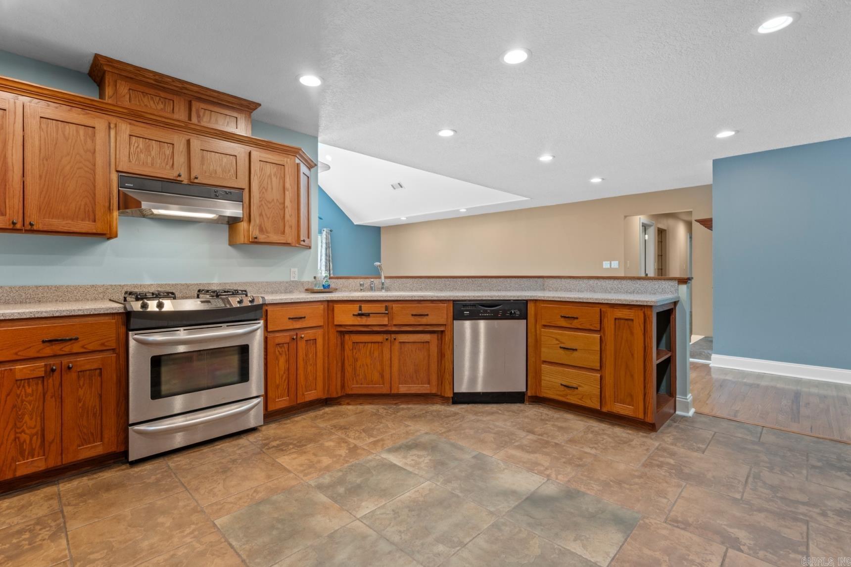 120  Lynae Pt  Royal, AR