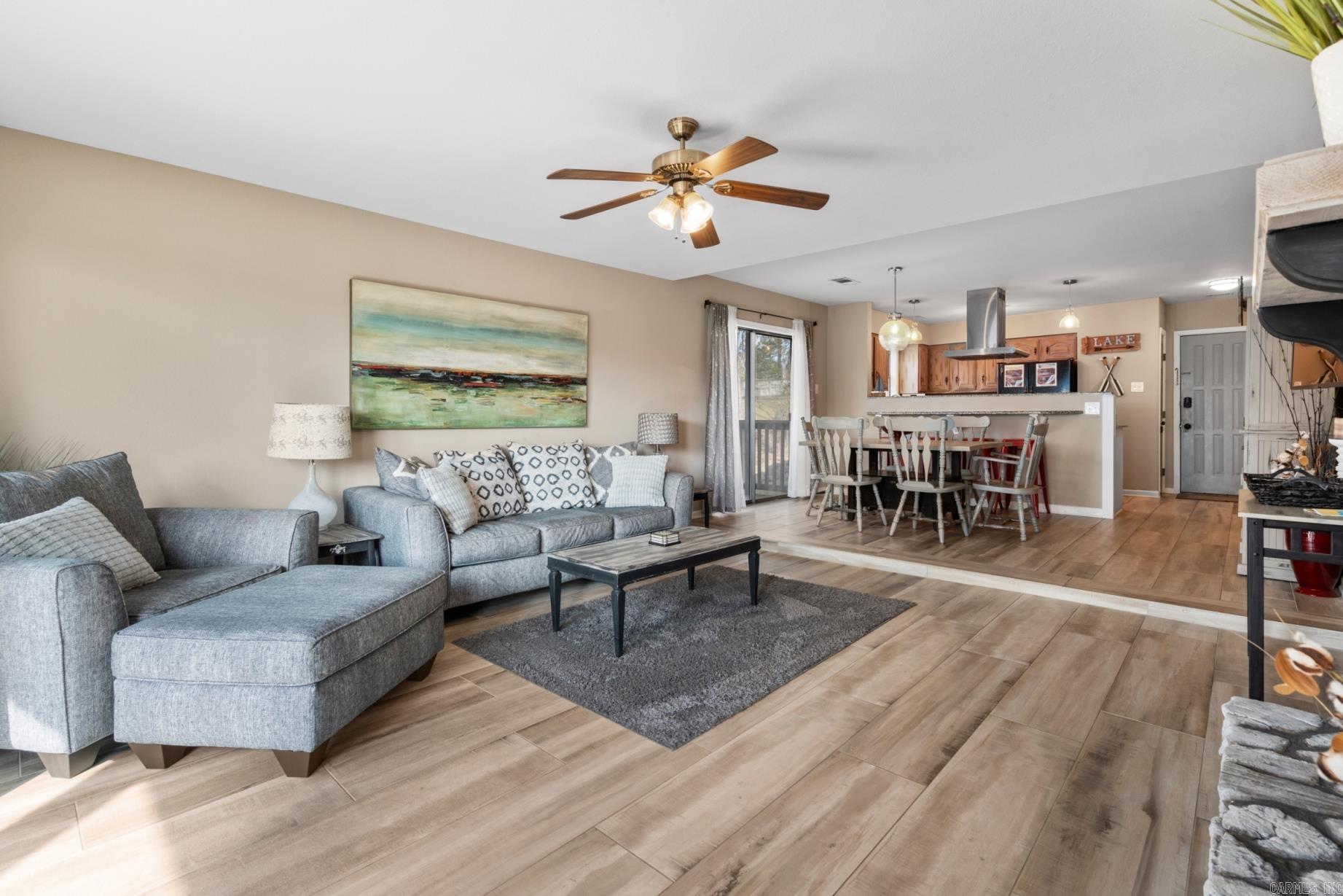 203 Stearns Pt Lake Hamilton, AR 71913