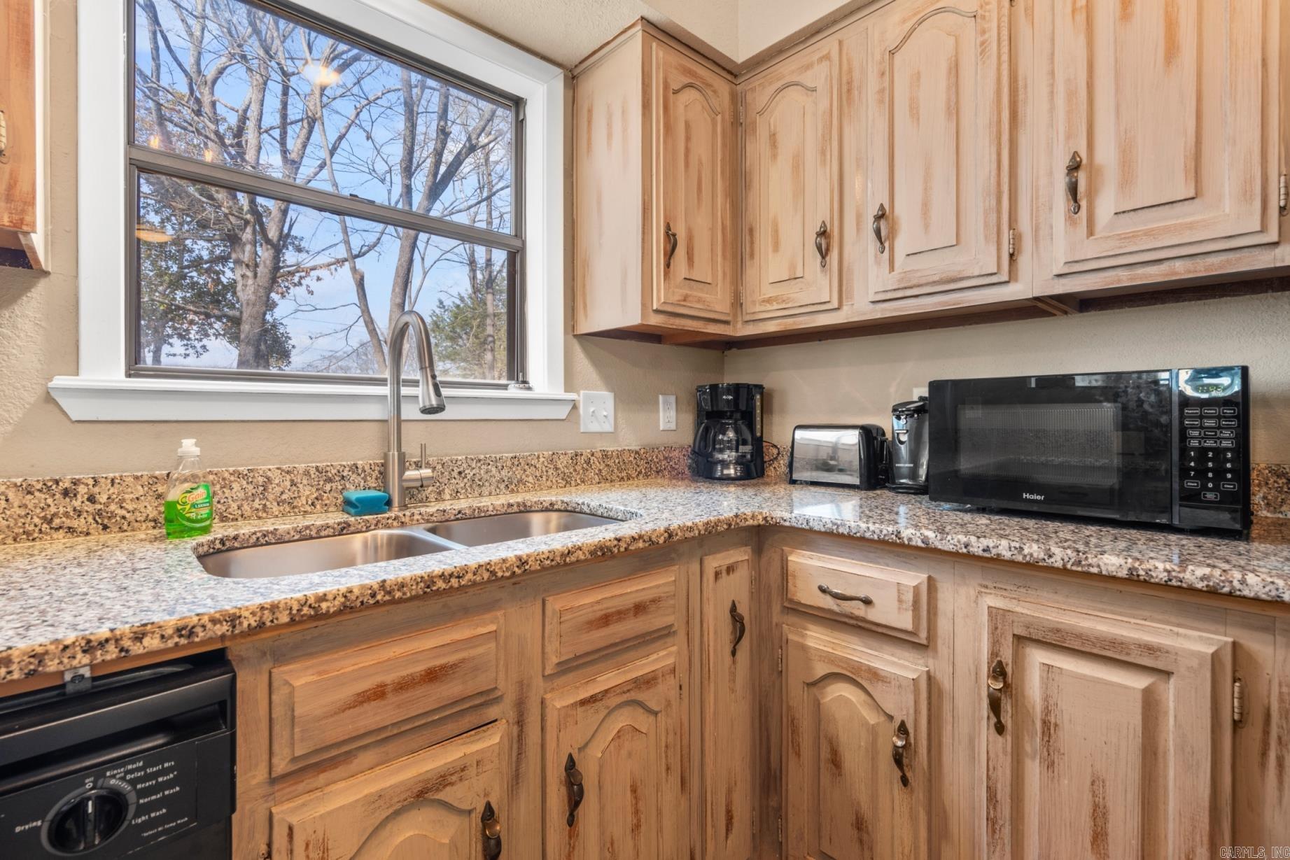 203 Stearns Pt Lake Hamilton, AR 71913