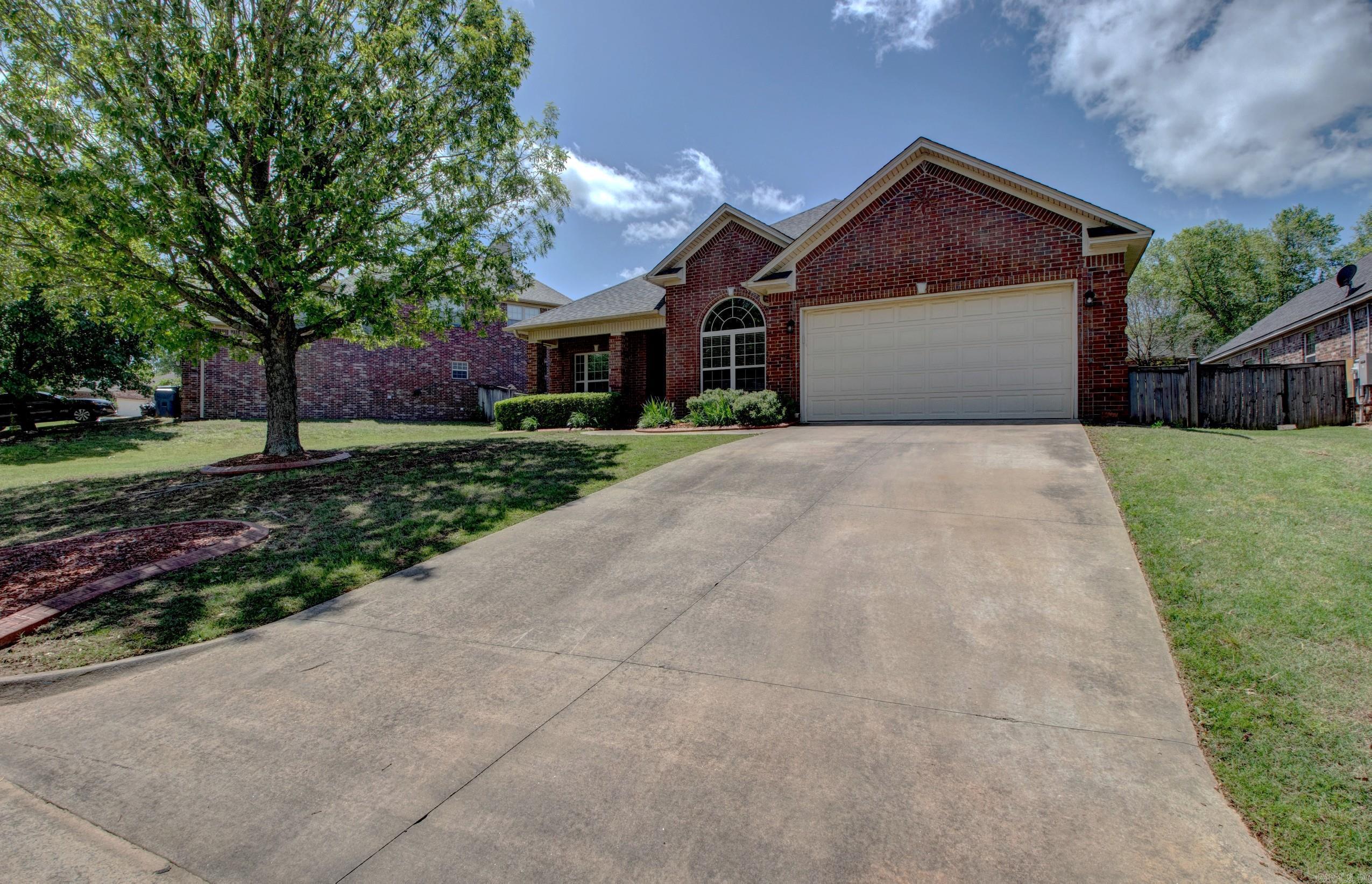 124  Mountain Valley  Maumelle, AR