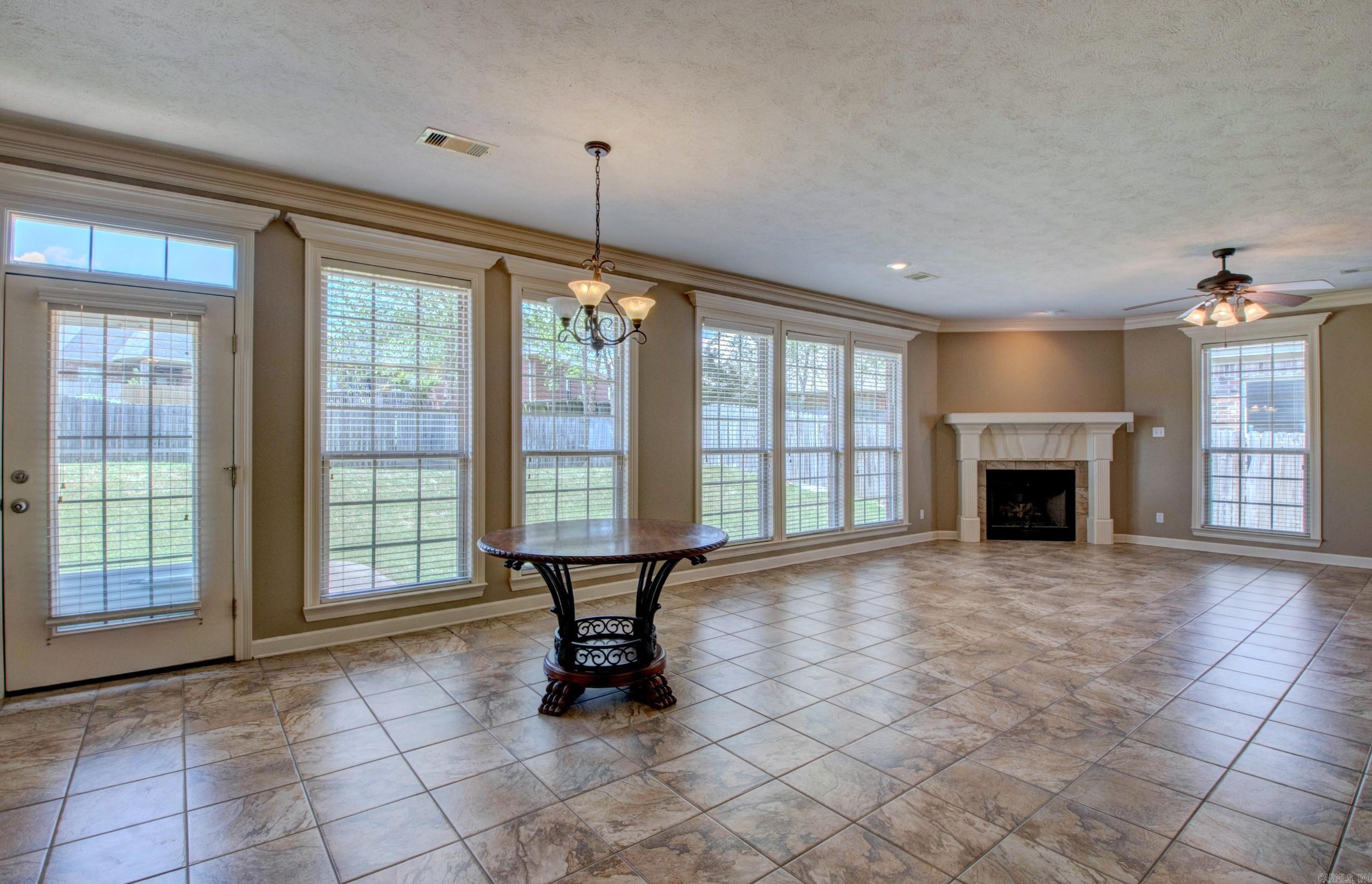 124  Mountain Valley  Maumelle, AR