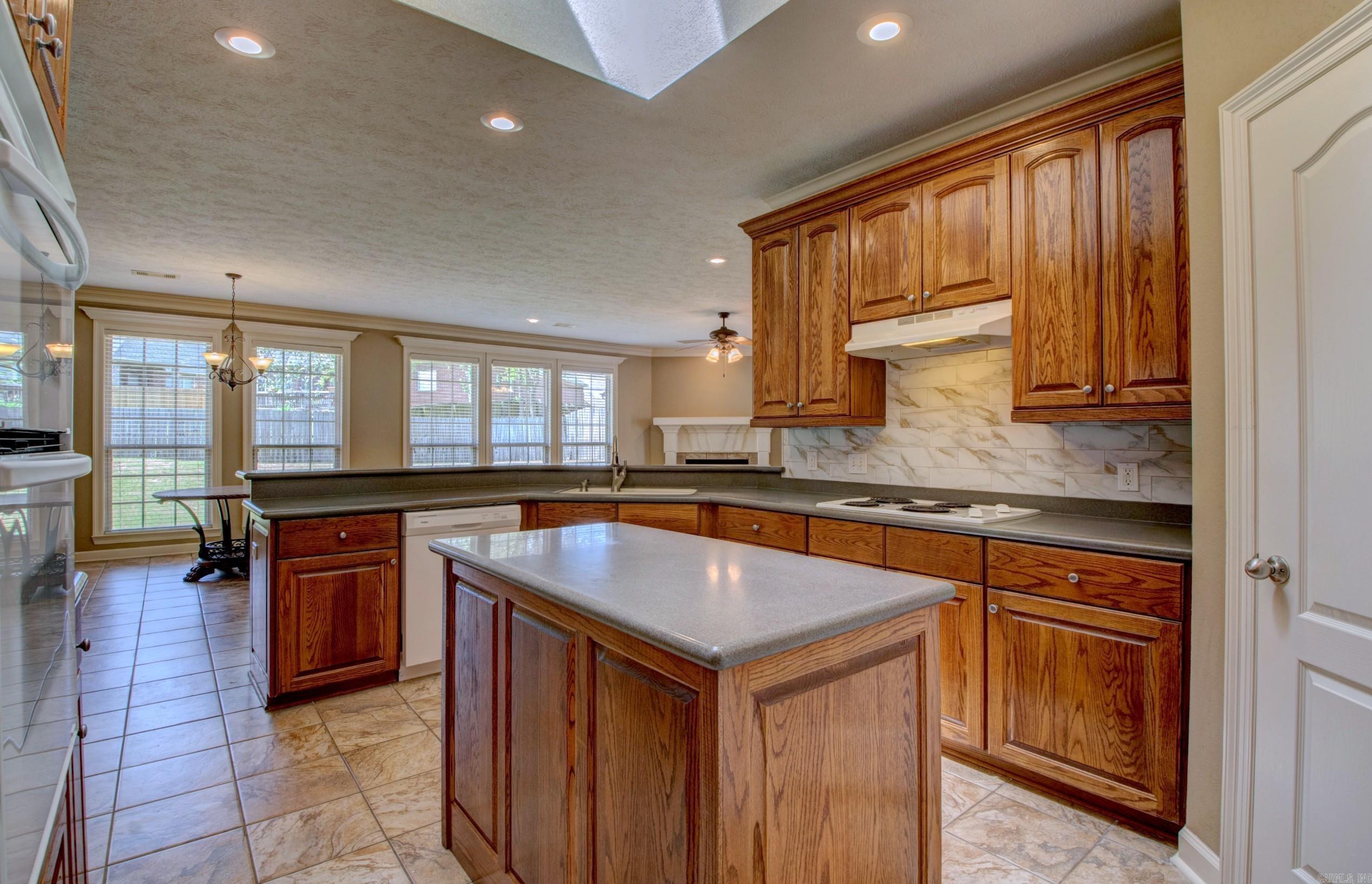 124  Mountain Valley  Maumelle, AR
