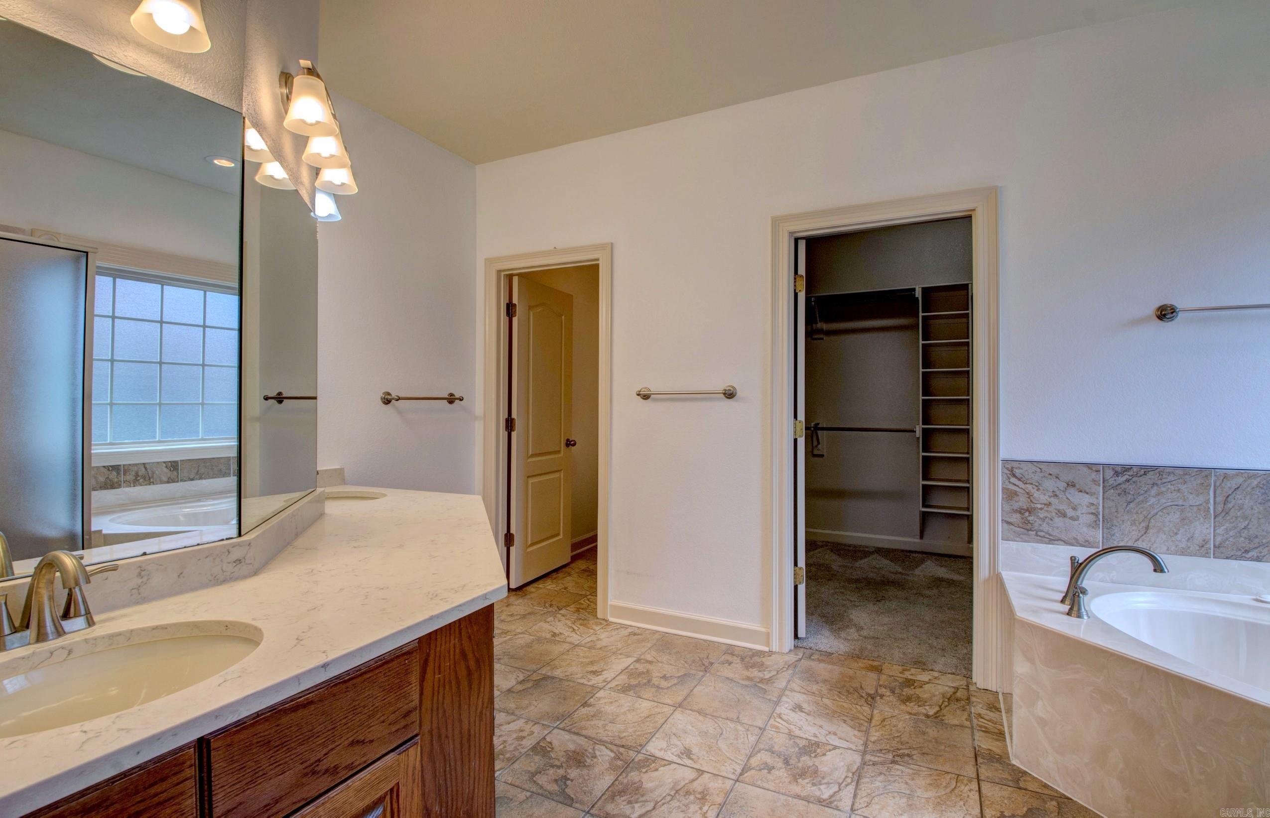 124  Mountain Valley  Maumelle, AR