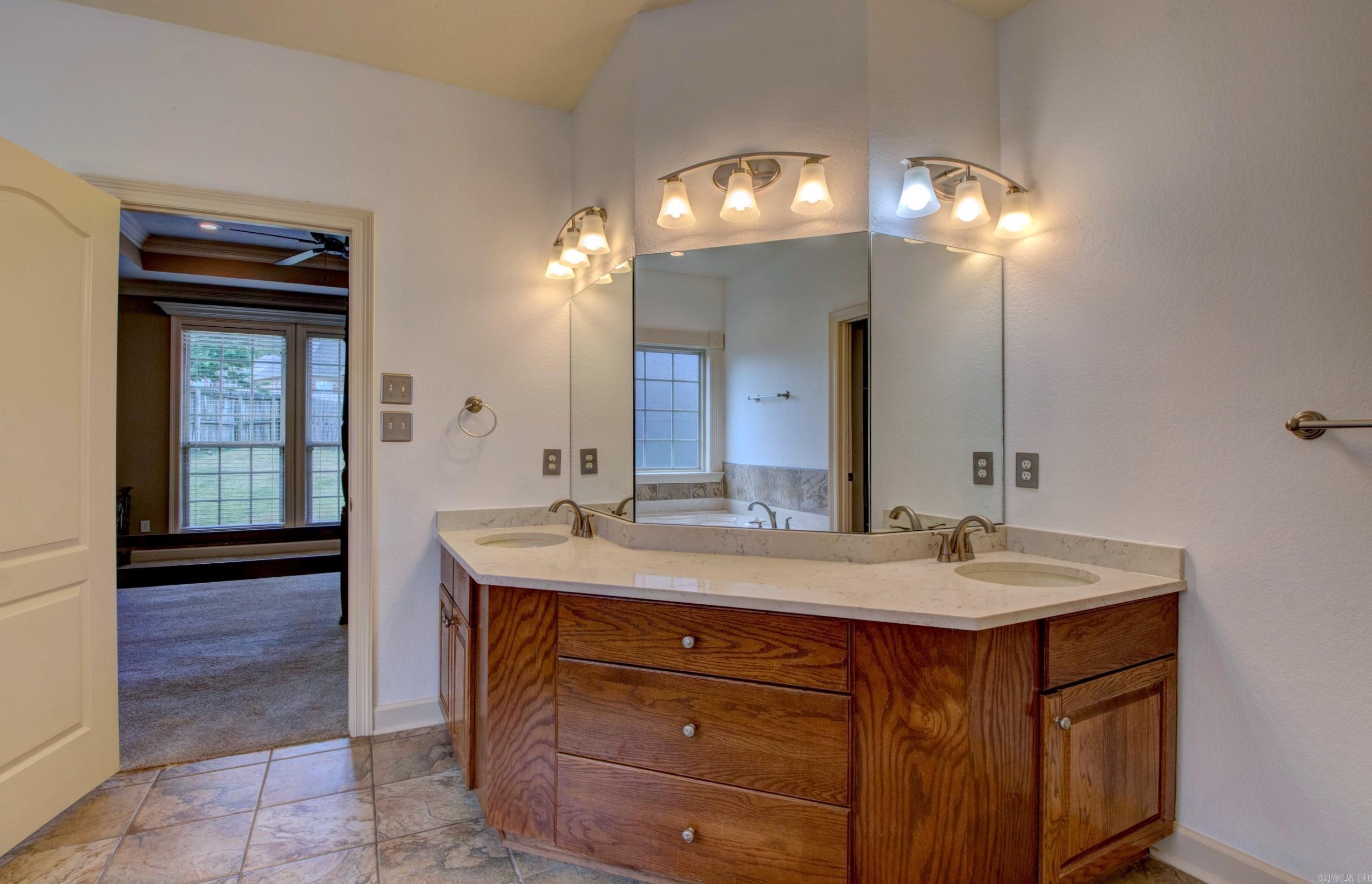 124  Mountain Valley  Maumelle, AR