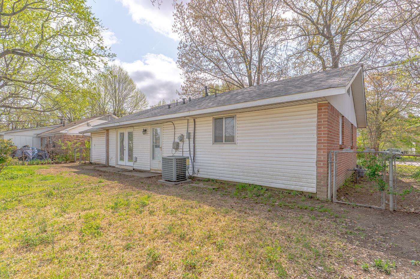 3210  Kingsbury  Jonesboro, AR