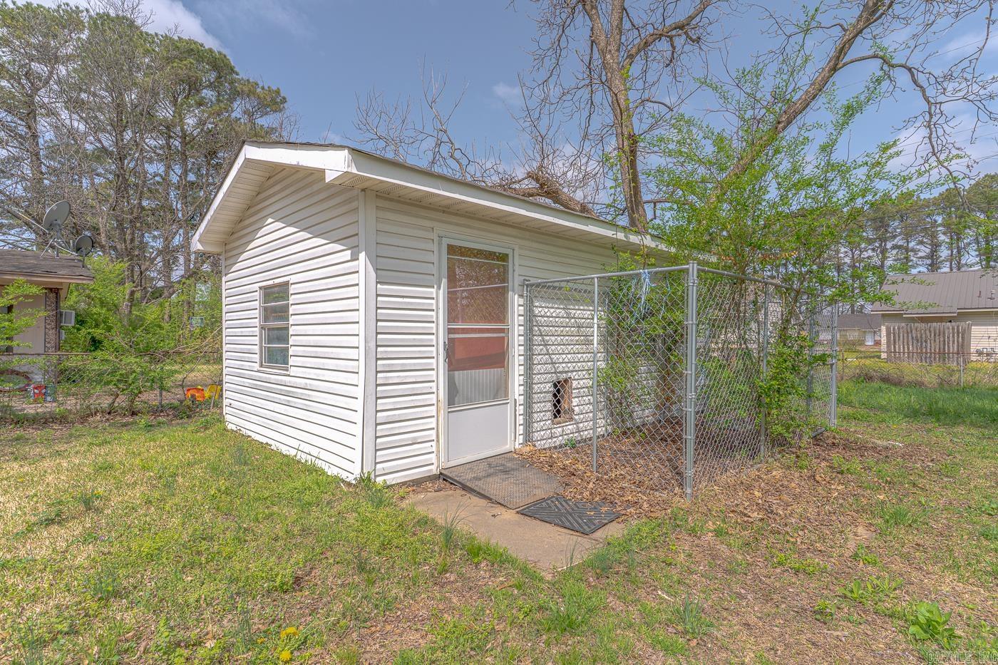 3210  Kingsbury  Jonesboro, AR