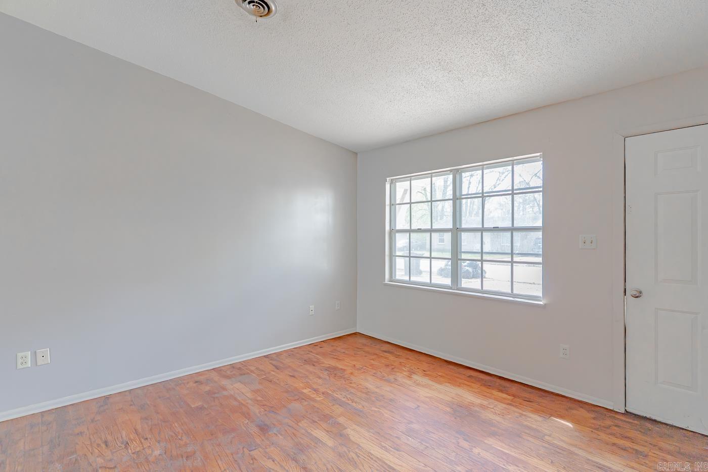 3210  Kingsbury  Jonesboro, AR