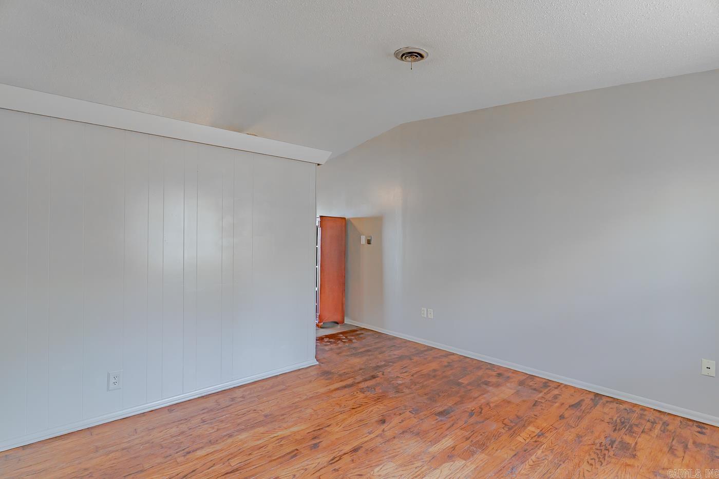 3210  Kingsbury  Jonesboro, AR