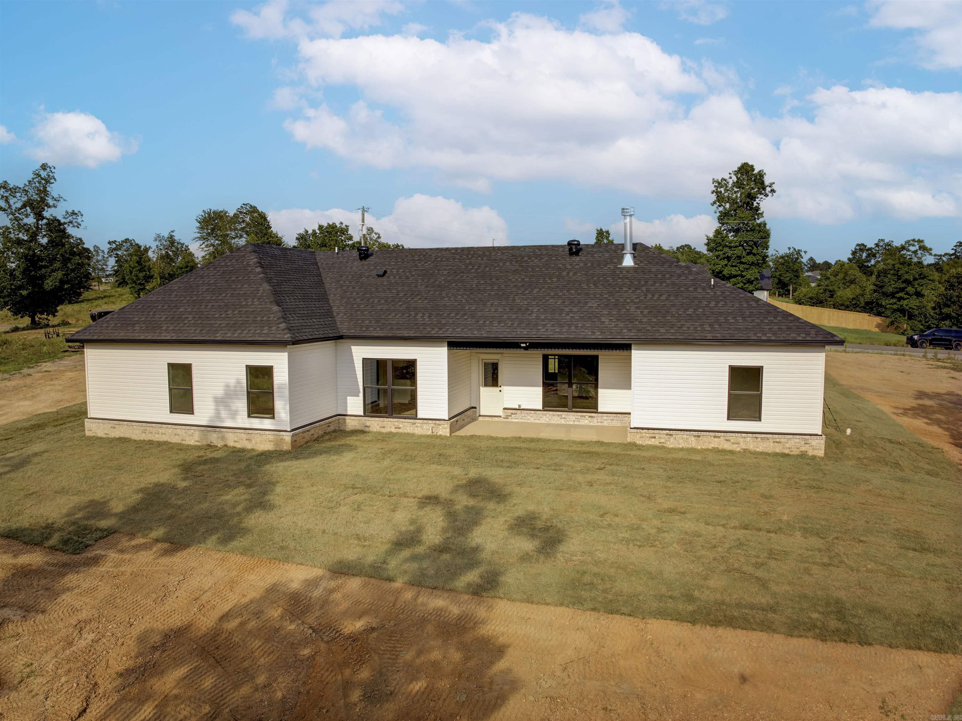 1068 Creekwood  Bauxite, AR