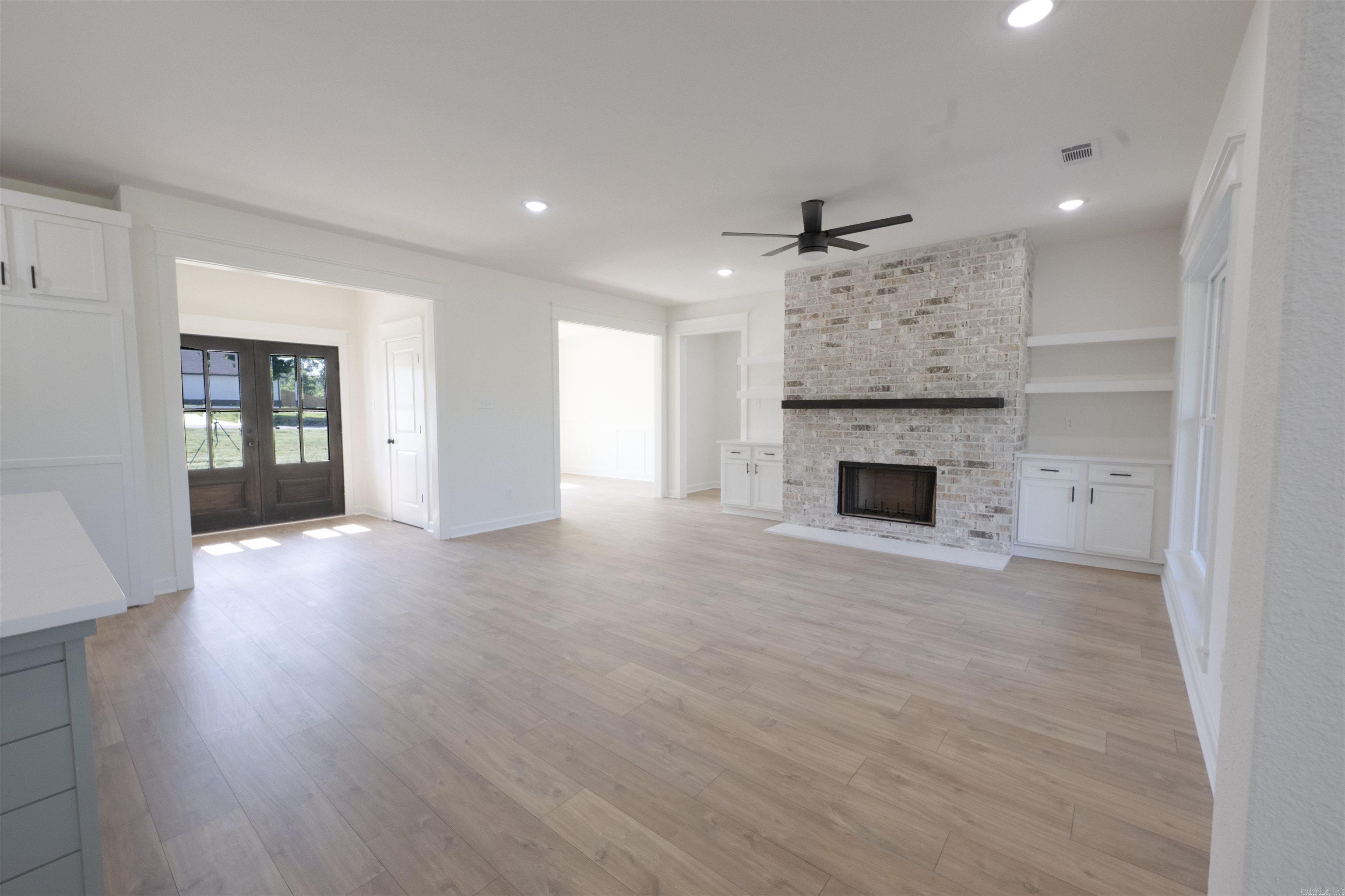 1068 Creekwood  Bauxite, AR
