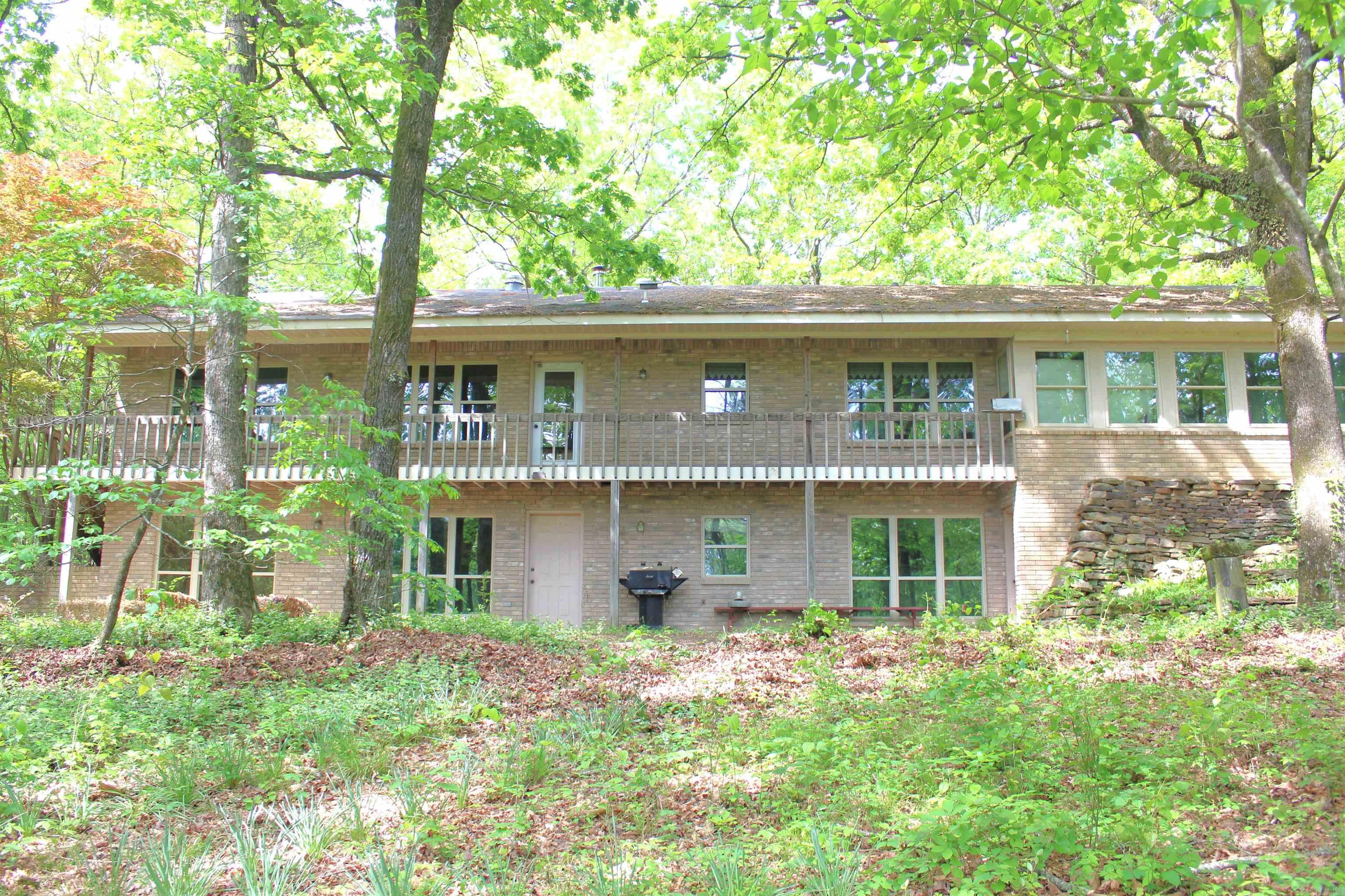 1150 S Stacy Springs  Quitman, AR