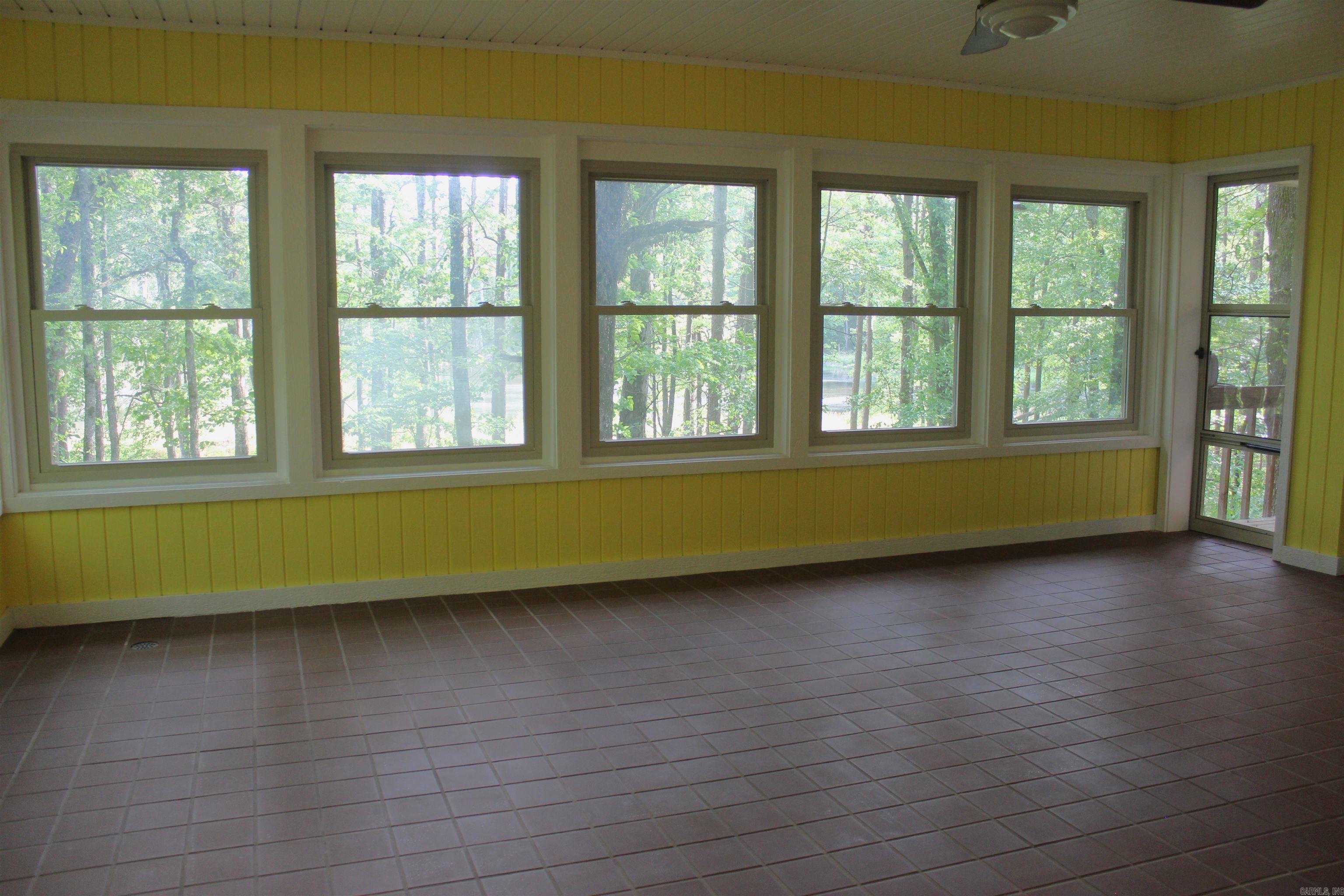 1150 S Stacy Springs  Quitman, AR