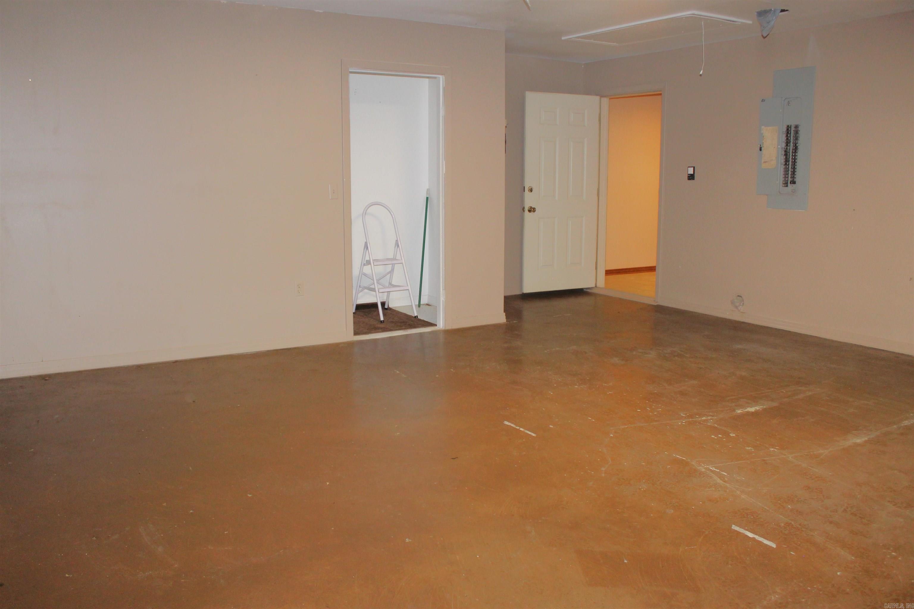 1150 S Stacy Springs  Quitman, AR