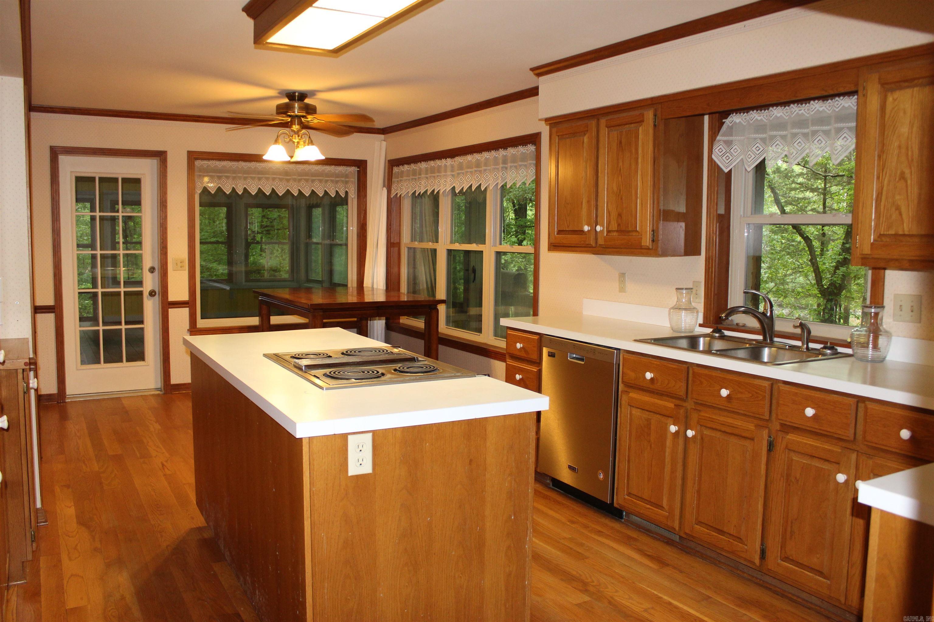1150 S Stacy Springs  Quitman, AR